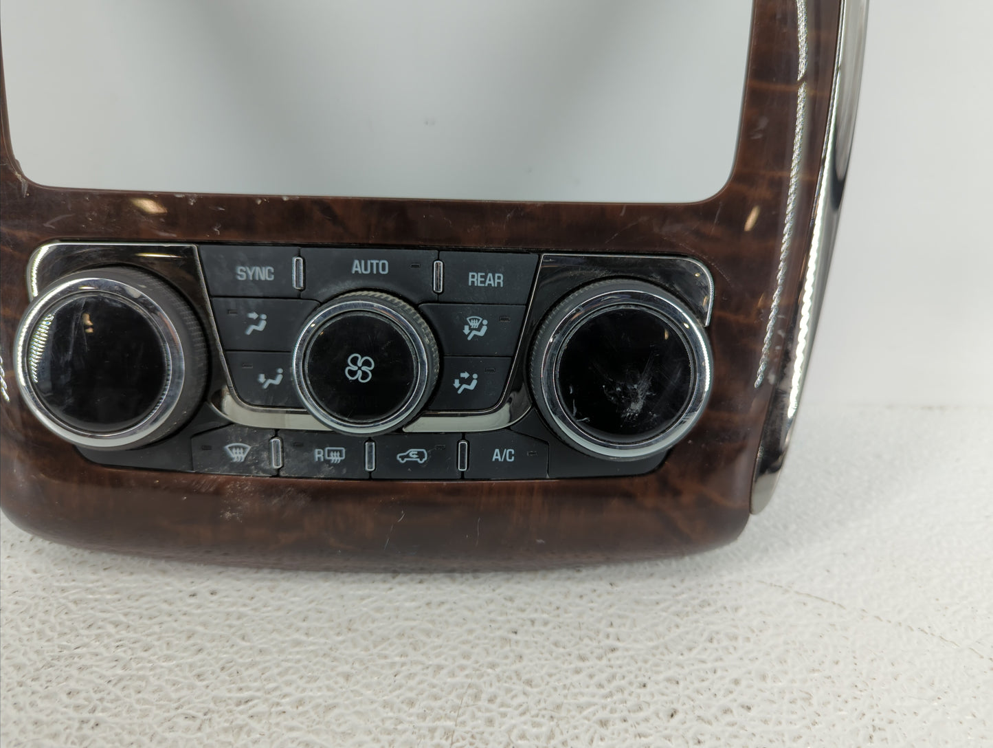 2013 Buick Enclave Climate Control Module Temperature AC/Heater Replacement P/N:23120467 Fits OEM Used Auto Parts - Oemuseda