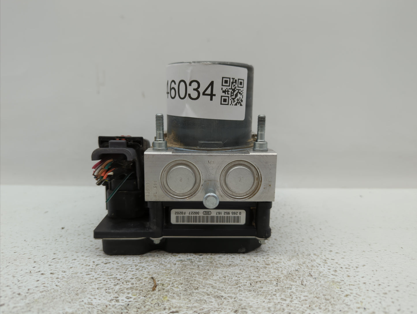 2012-2017 Buick Enclave ABS Pump Control Module Replacement P/N:22912779 22893247 Fits Fits 2012 2013 2014 2015 2016 2017 OE