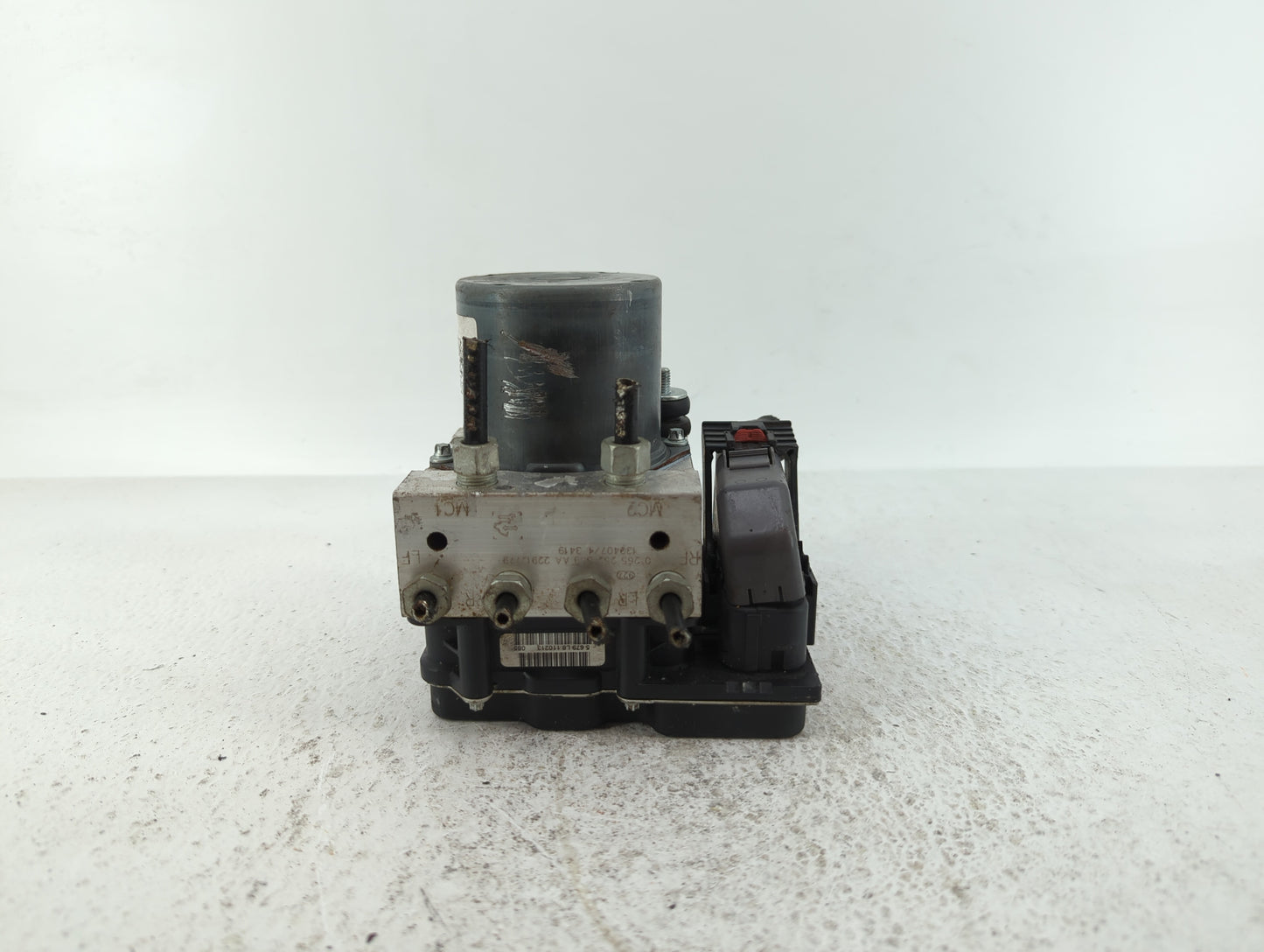 2012-2017 Buick Enclave ABS Pump Control Module Replacement P/N:22912779 22893247 Fits Fits 2012 2013 2014 2015 2016 2017 OE