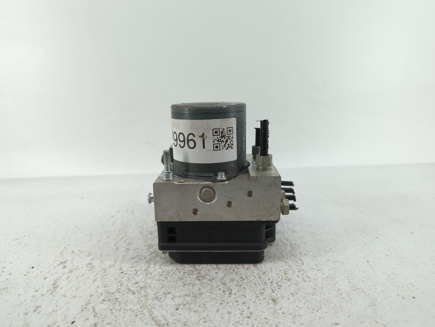 2012-2017 Buick Enclave ABS Pump Control Module Replacement P/N:22912779 22893247 Fits Fits 2012 2013 2014 2015 2016 2017 OE