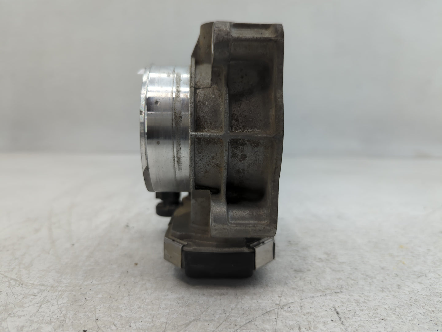 2012-2020 Buick Enclave Throttle Body P/N:12671015 Fits Fits 2012 2013 2014 2015 2016 2017 2018 2019 2020 2021 2022 OEM Used