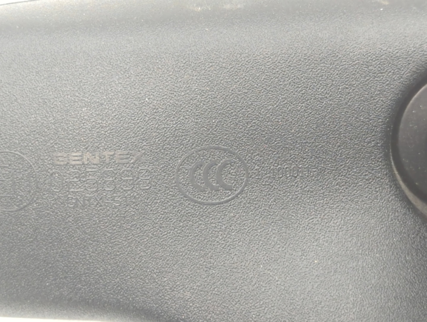 2009-2017 Buick Enclave Interior Rear View Mirror Replacement OEM P/N:E1025899 Fits OEM Used Auto Parts - Oemusedautoparts1.