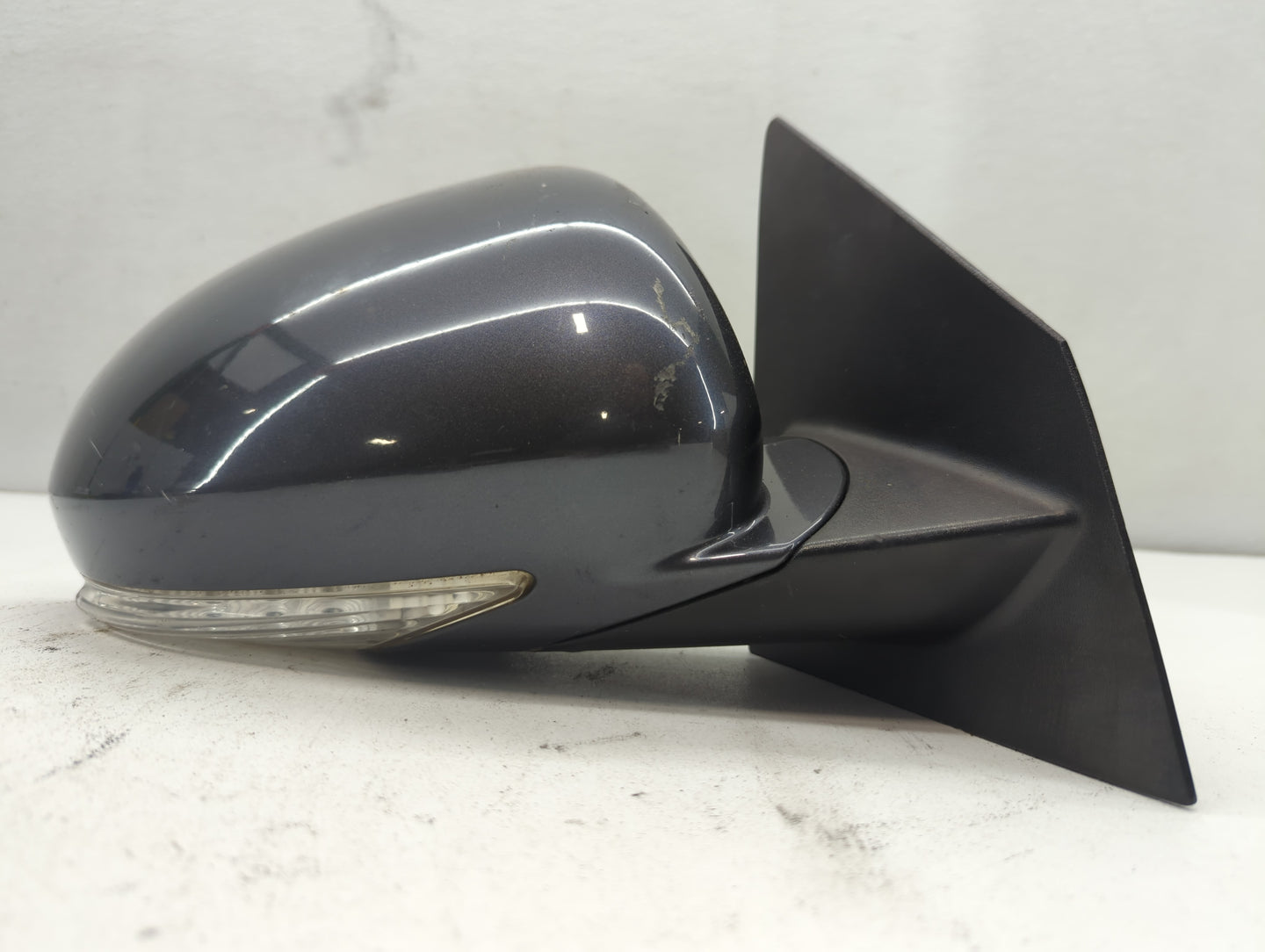 2008-2017 Buick Enclave Passenger Right Side View Manual Door Mirror - Oemusedautoparts1.com