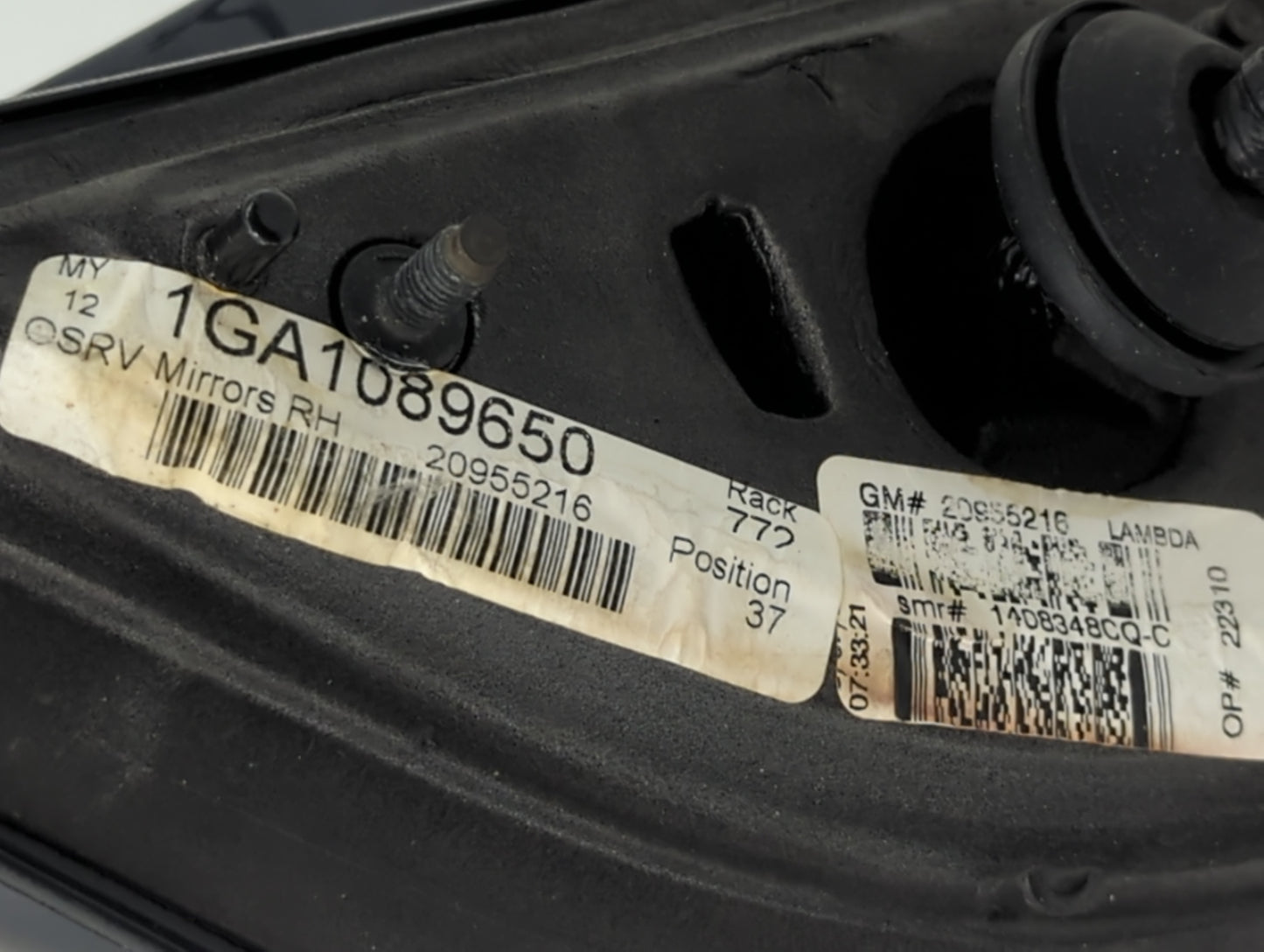 2008-2017 Buick Enclave Passenger Right Side View Manual Door Mirror - Oemusedautoparts1.com