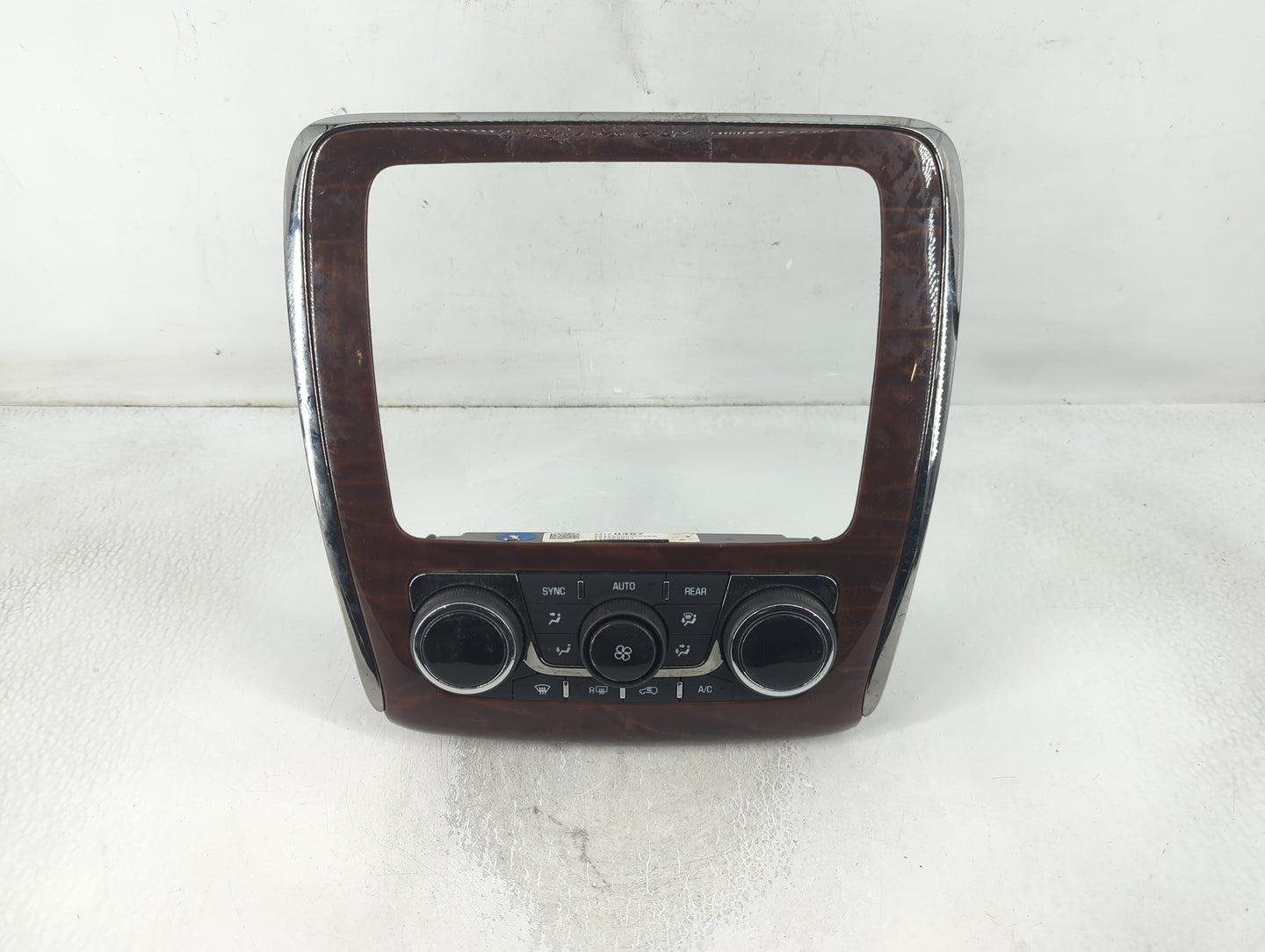 2013 Buick Enclave Climate Control Module Temperature AC/Heater Replacement P/N:23120467 Fits OEM Used Auto Parts - Oemuseda