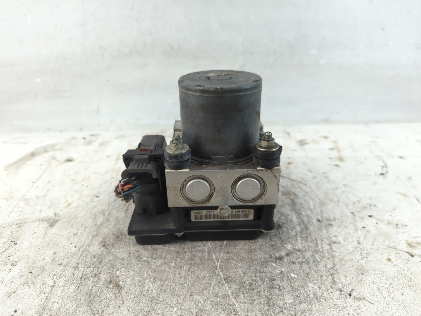 2012-2017 Buick Enclave ABS Pump Control Module Replacement P/N:22542779 Fits Fits 2012 2013 2014 2015 2016 2017 OEM Used Au