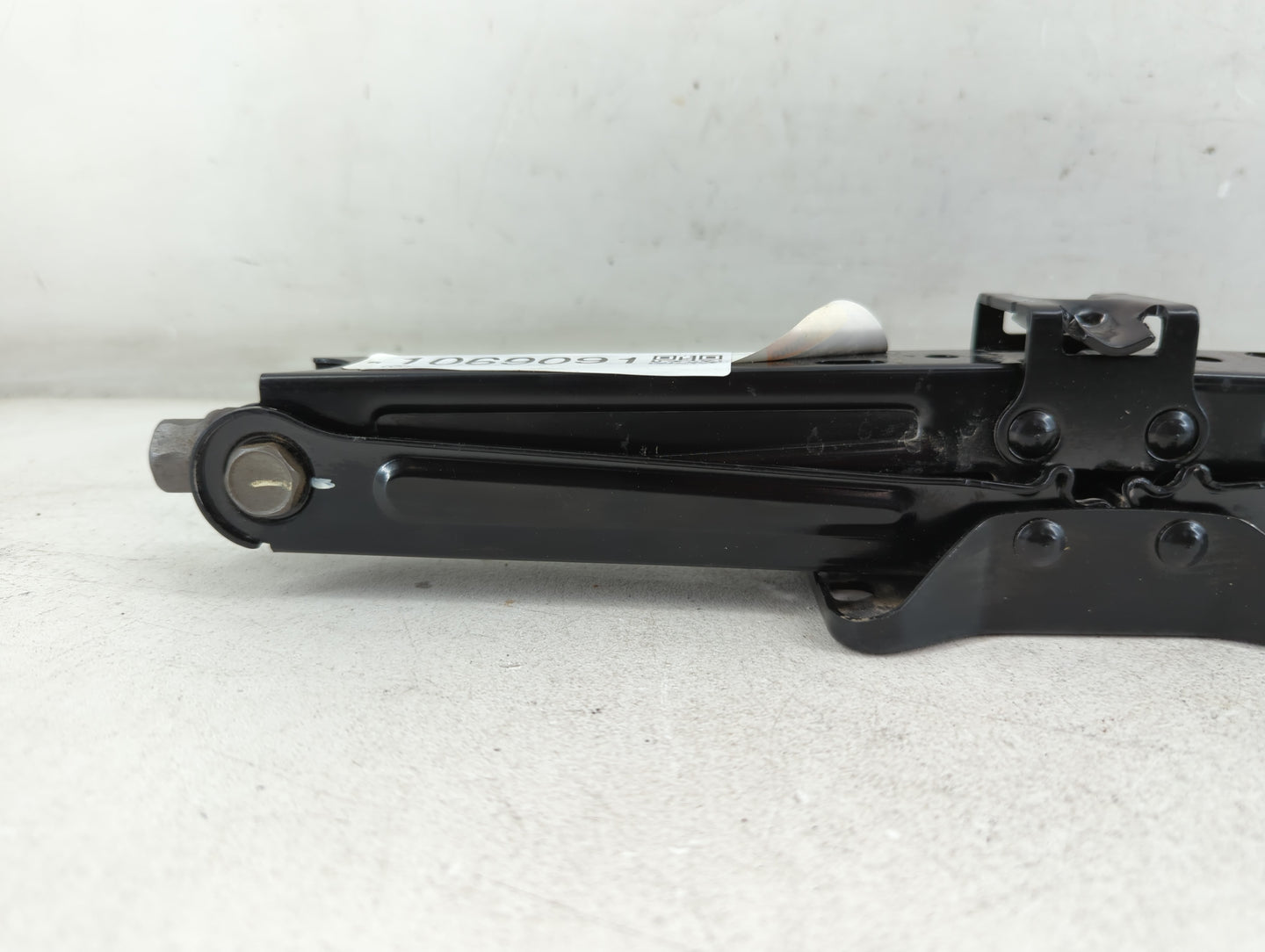 2013 Buick Encore Spare Scissor Car Jack - Oemusedautoparts1.com
