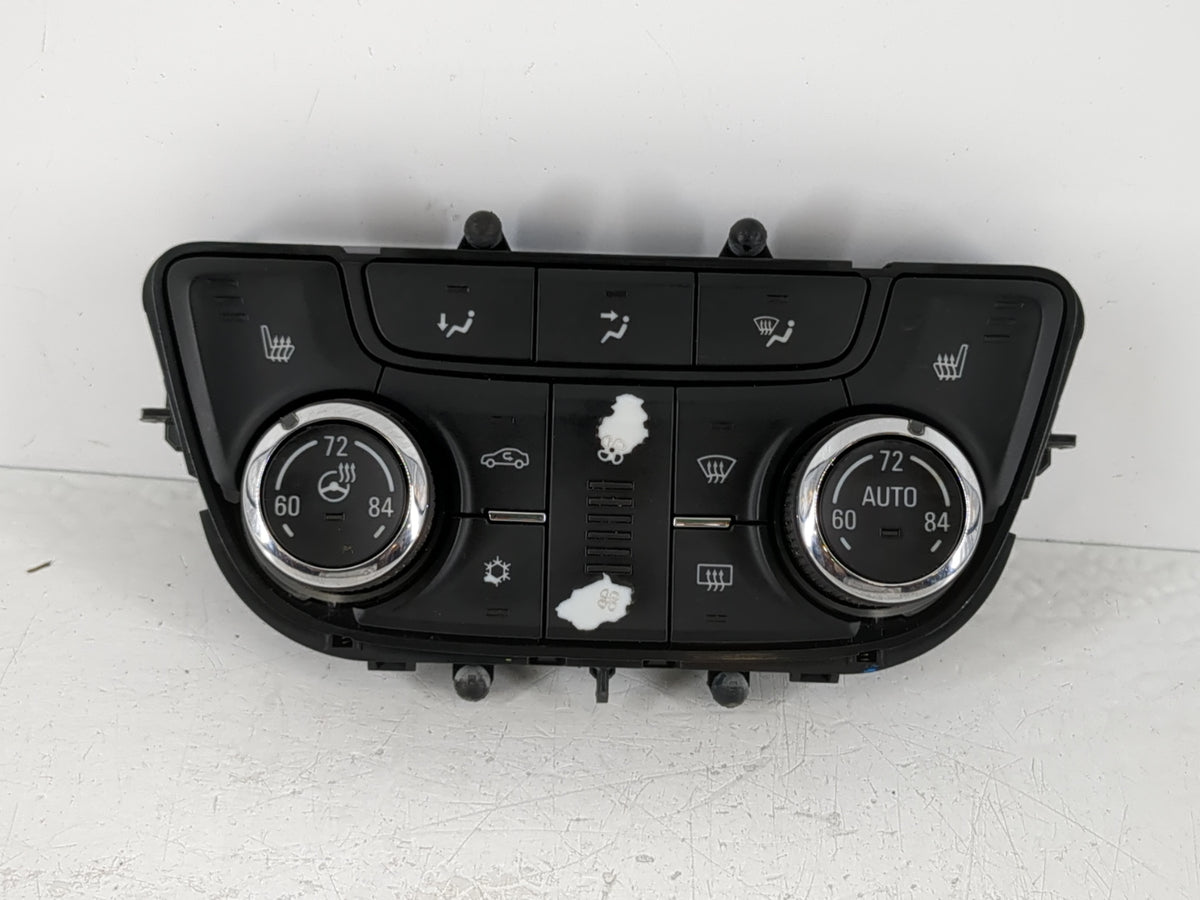 2013-2014 Buick Encore Radio AM FM Cd Player Receiver Replacement P/N:22944958 Fits 2013 2014 OEM Used Auto Parts - Oemuseda