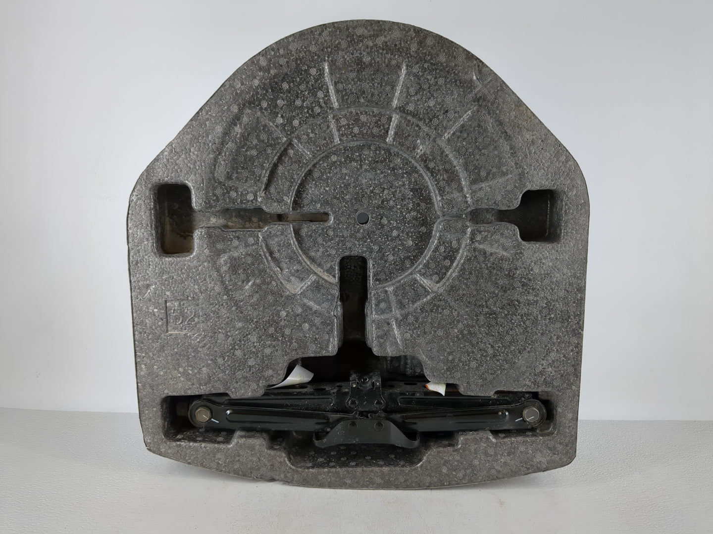 2013 Buick Encore Spare Scissor Car Jack - Oemusedautoparts1.com