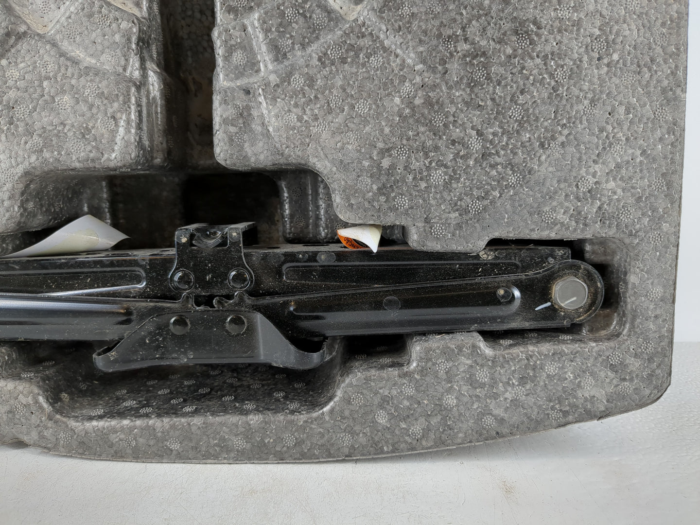 2013 Buick Encore Spare Scissor Car Jack - Oemusedautoparts1.com