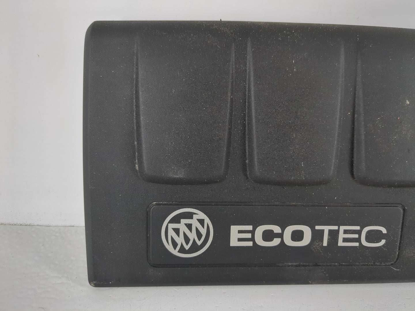 2013 Buick Encore Engine Cover - Oemusedautoparts1.com