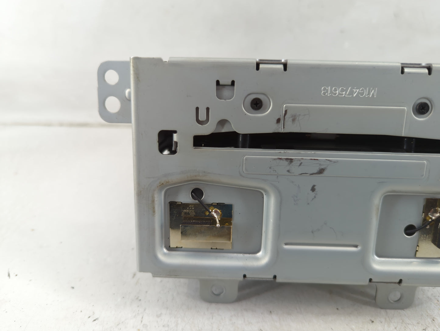 2013-2014 Buick Encore Radio AM FM Cd Player Receiver Replacement P/N:95351307 Fits Fits 2013 2014 OEM Used Auto Parts - Oem