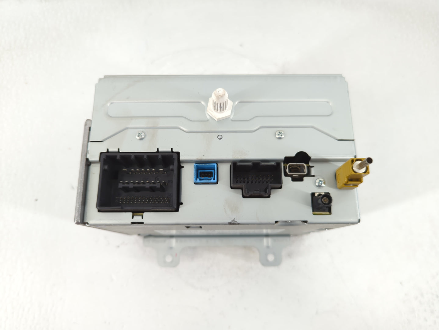 2013-2014 Buick Encore Radio AM FM Cd Player Receiver Replacement P/N:95351307 Fits Fits 2013 2014 OEM Used Auto Parts - Oem