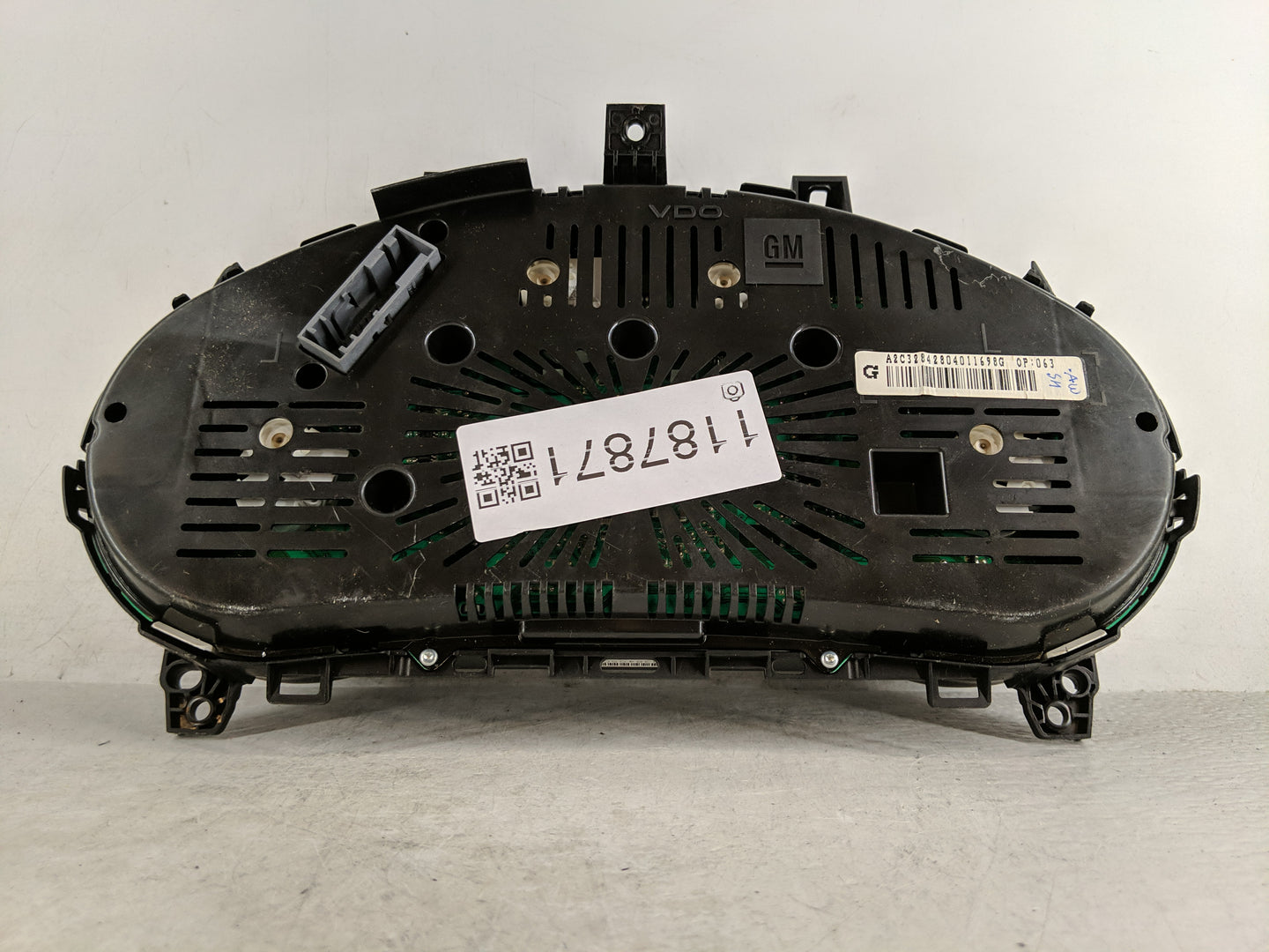 2013 Buick Encore Instrument Cluster Speedometer Gauges P/N:95323180 Fits OEM Used Auto Parts - Oemusedautoparts1.com