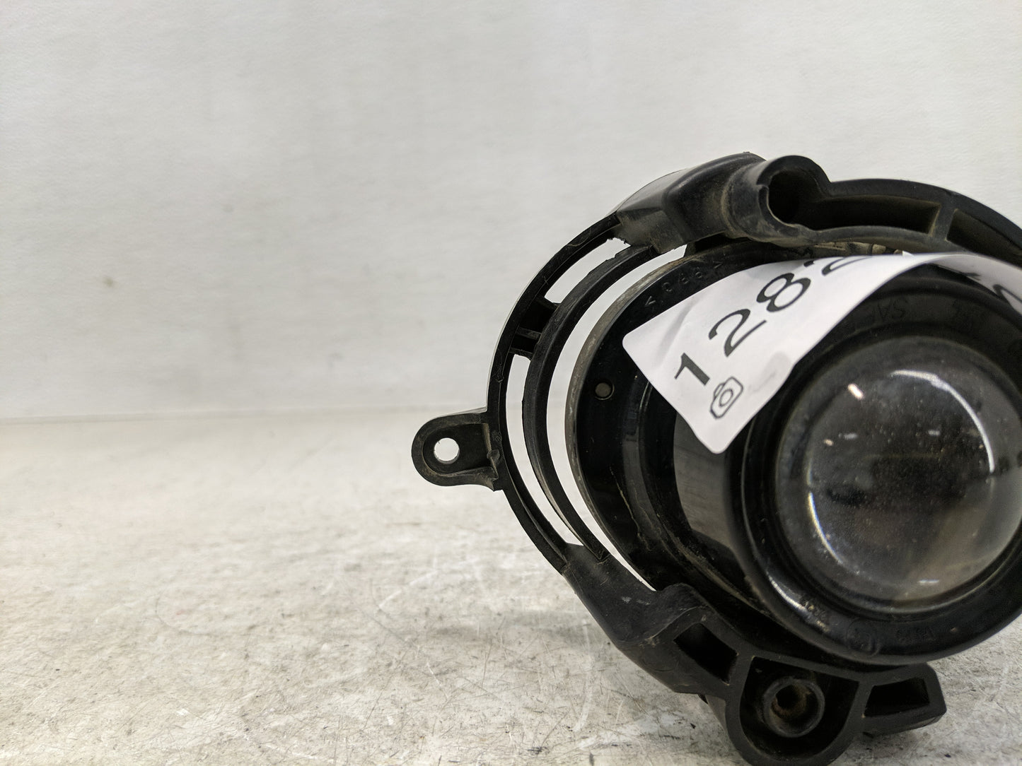 2013-2016 Buick Encore Passenger Right Oem Fog Light Lamp - Oemusedautoparts1.com
