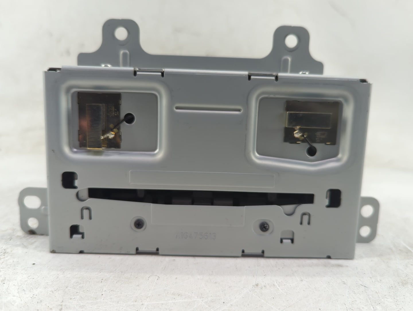 2013-2014 Buick Encore Radio AM FM Cd Player Receiver Replacement P/N:95298147 GA-130-COLR-NS Fits Fits 2013 2014 OEM Used A