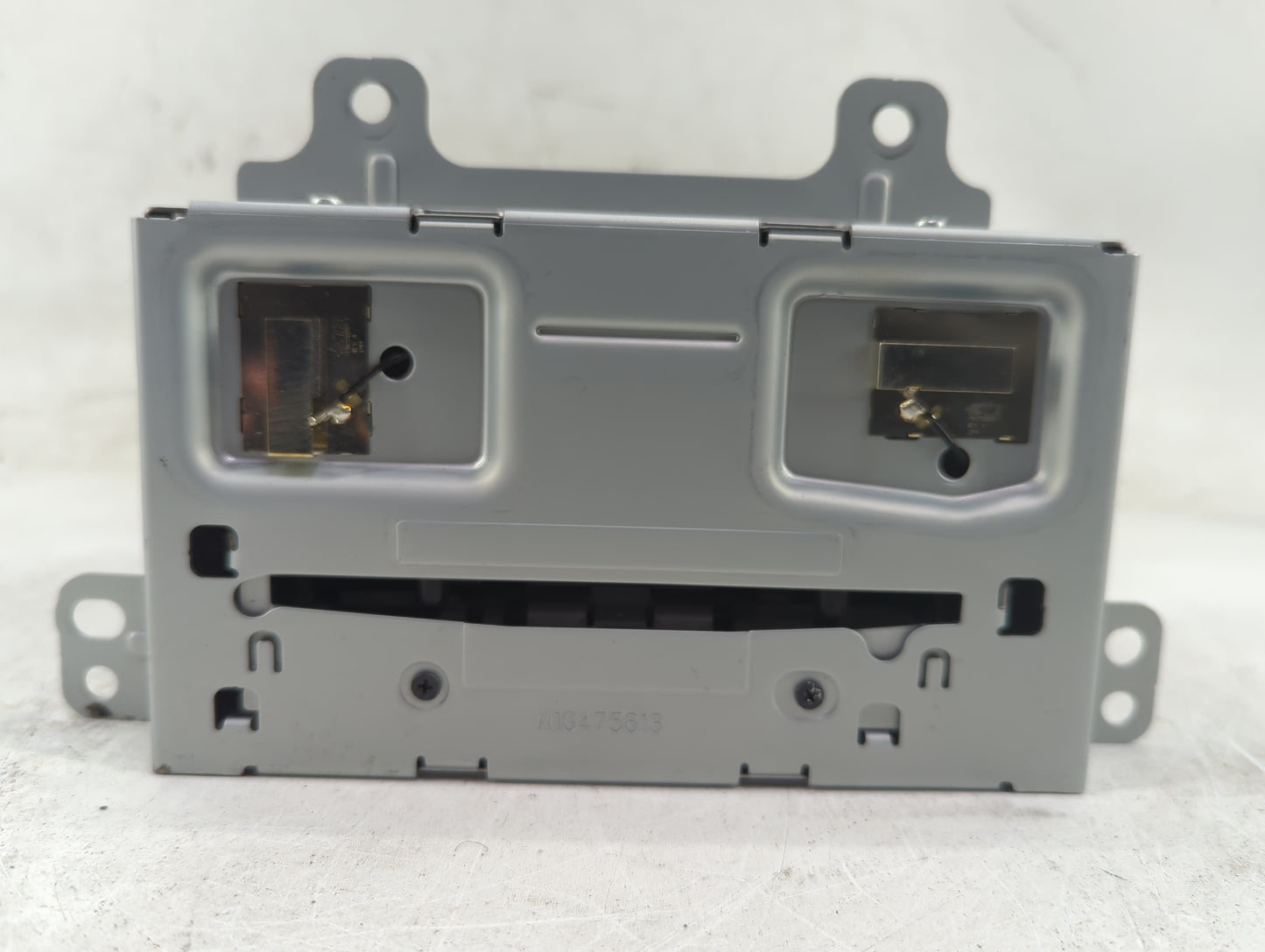 2013-2014 Buick Encore Radio AM FM Cd Player Receiver Replacement P/N:95298147 GA-130-COLR-NS Fits Fits 2013 2014 OEM Used A