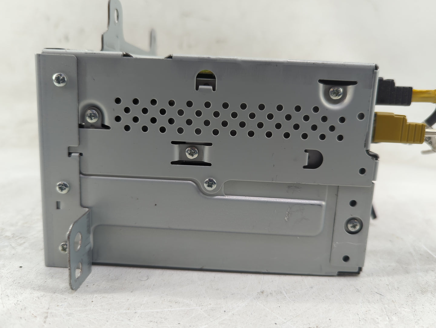 2013-2014 Buick Encore Radio AM FM Cd Player Receiver Replacement P/N:95298147 GA-130-COLR-NS Fits Fits 2013 2014 OEM Used A