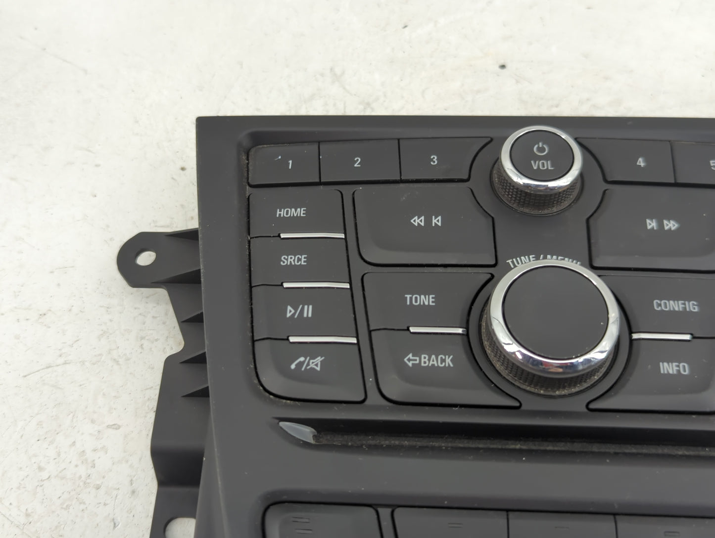 2013-2016 Buick Encore Radio Control Panel 1469272 - Oemusedautoparts1.com