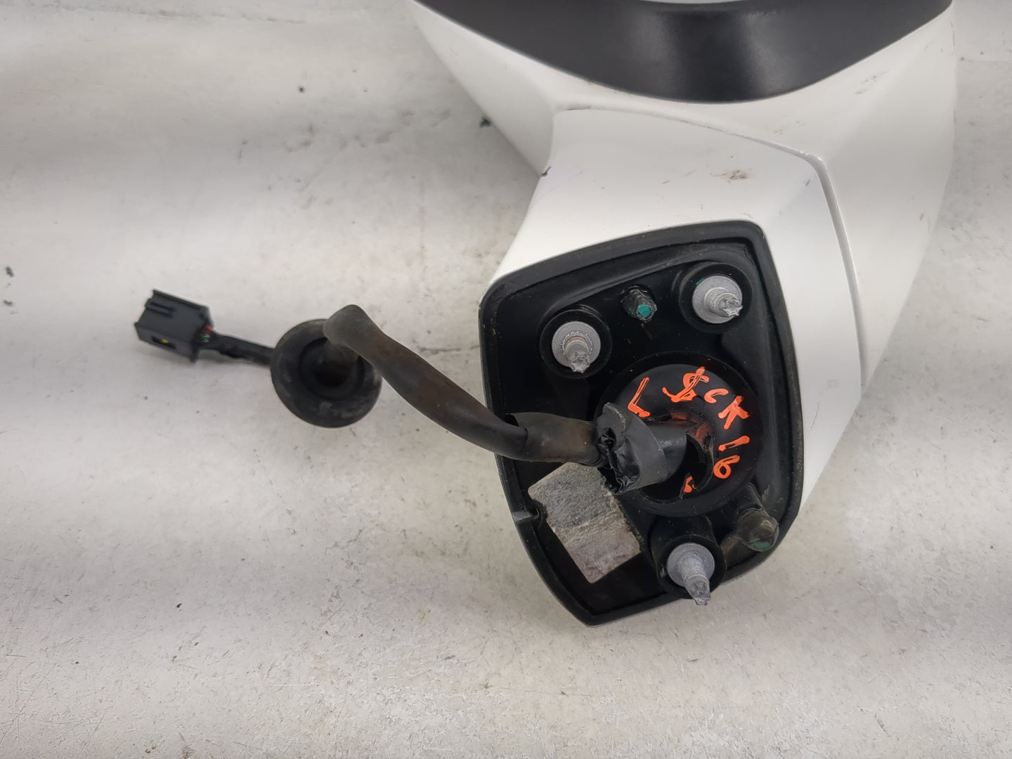 2013 Buick Encore Driver Side View Mirror - Left Door Mirror OEM Used - Oemusedautoparts1.com