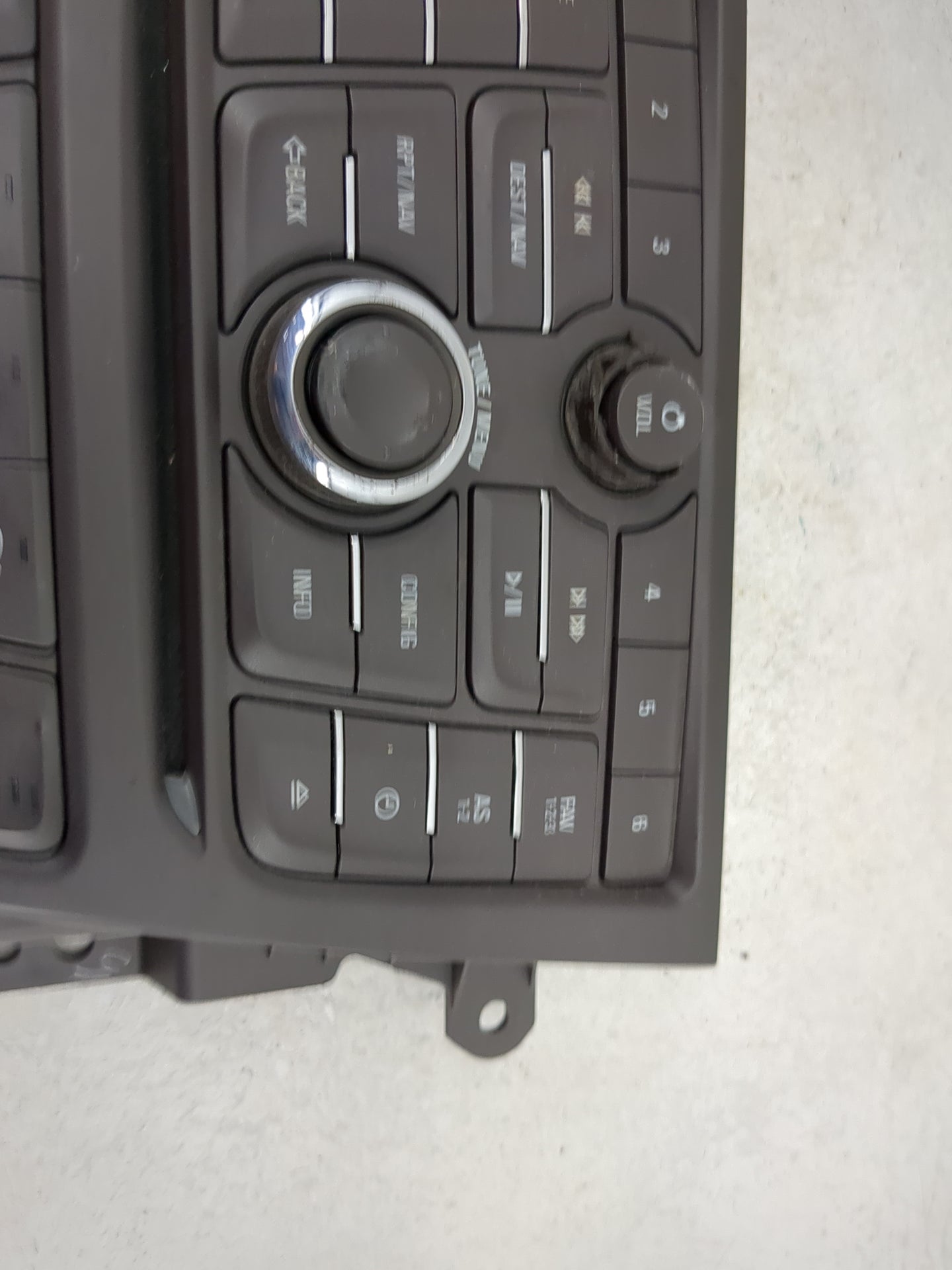 2013-2016 Buick Encore Radio Control Panel 1492585 - Oemusedautoparts1.com