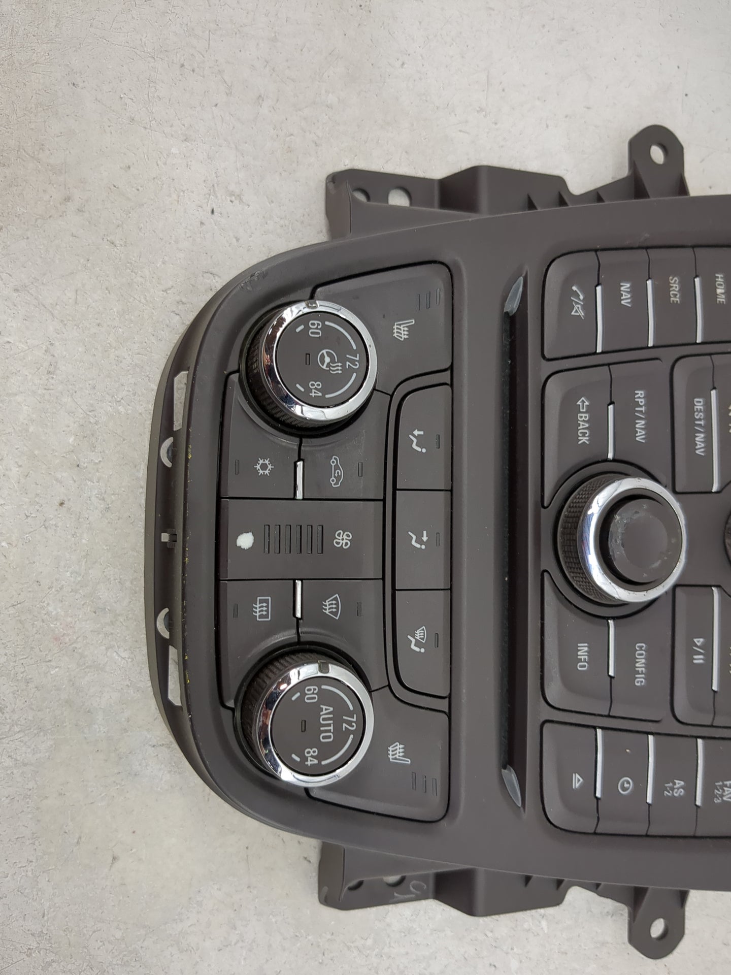 2013-2016 Buick Encore Radio Control Panel 1492585 - Oemusedautoparts1.com