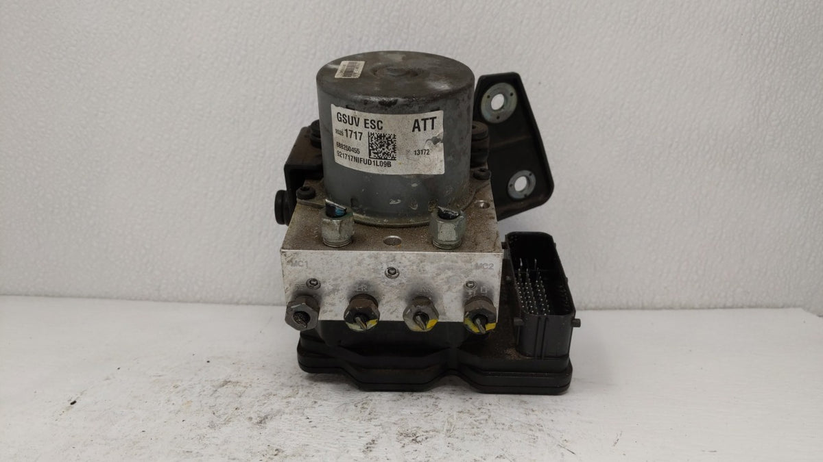 2013 Buick Encore Anti-Lock Brake ABS Pump Module Actuator OEM P/N:95281717 Fits OEM Used Auto Parts - Oemusedautoparts1.com