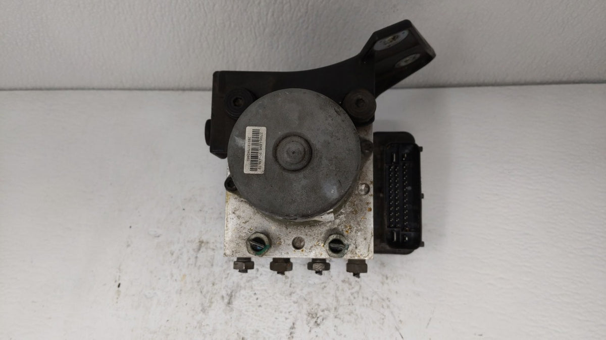 2013 Buick Encore Anti-Lock Brake ABS Pump Module Actuator OEM P/N:95281717 Fits OEM Used Auto Parts - Oemusedautoparts1.com
