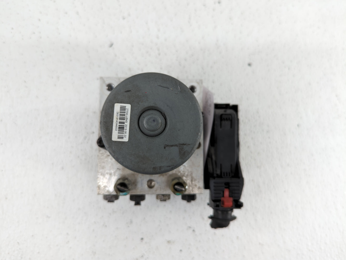 2013 Buick Encore ABS Pump Control Module Replacement P/N:95281717 Fits OEM Used Auto Parts - Oemusedautoparts1.com