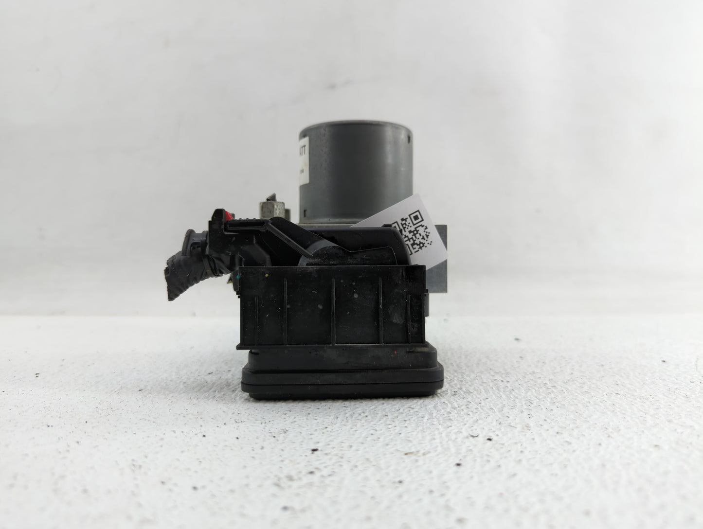 2013 Buick Encore ABS Pump Control Module Replacement P/N:95281717 Fits OEM Used Auto Parts - Oemusedautoparts1.com