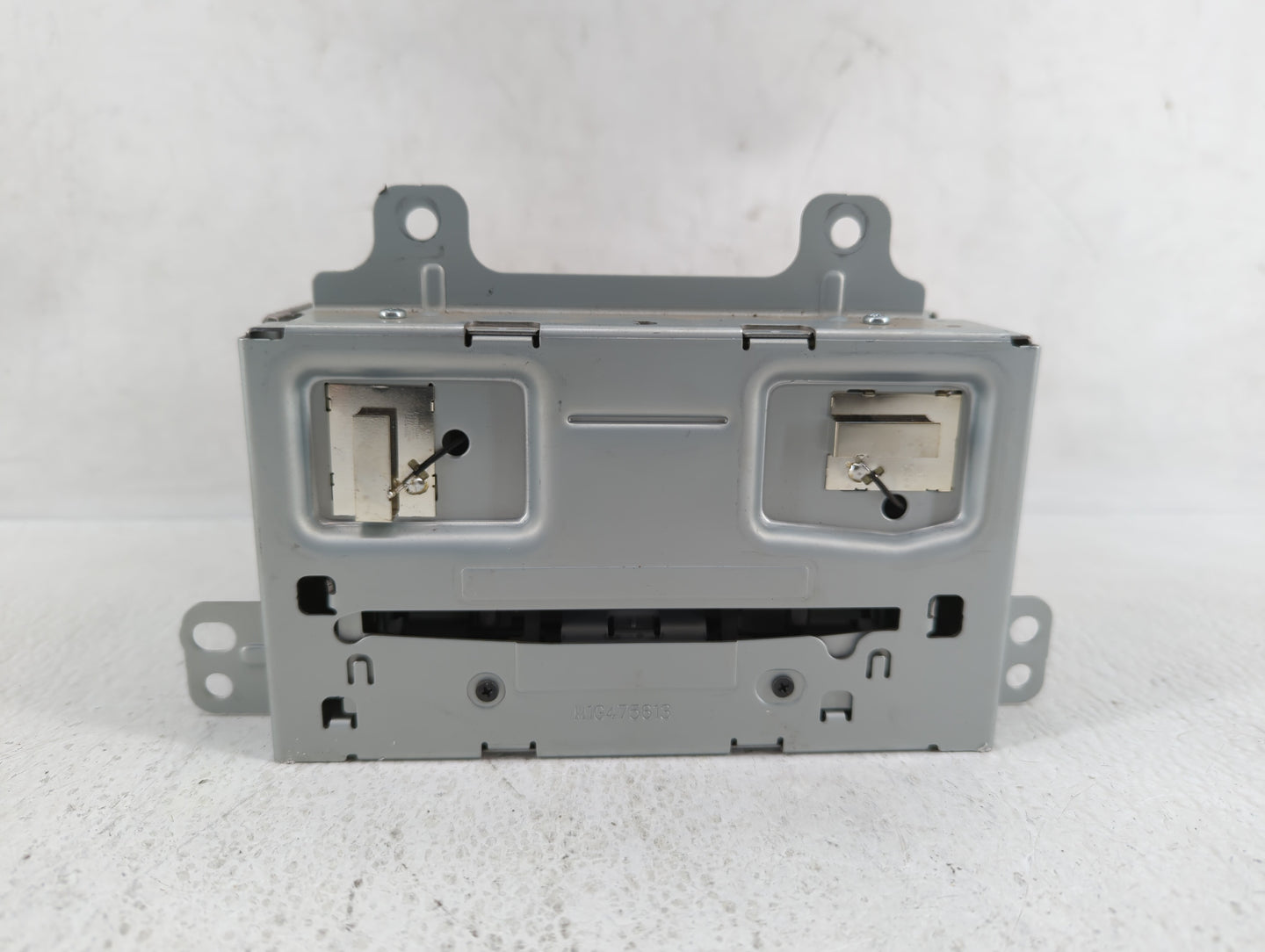 2013-2014 Buick Encore Am Fm Cd Player Radio Receiver - Oemusedautoparts1.com