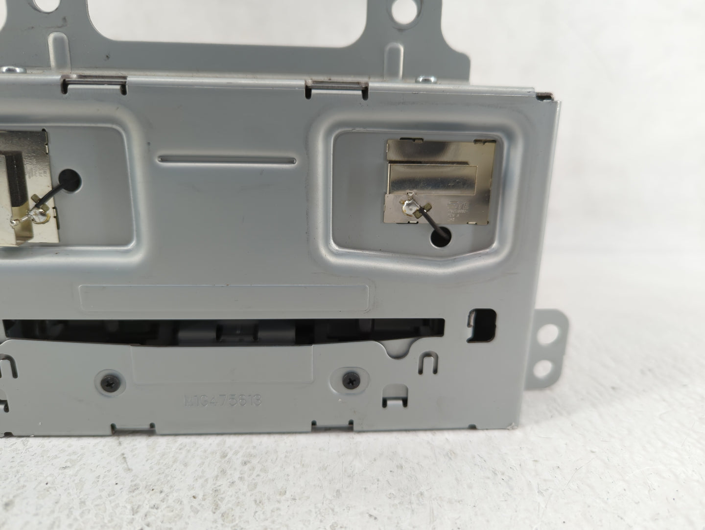 2013-2014 Buick Encore Am Fm Cd Player Radio Receiver - Oemusedautoparts1.com