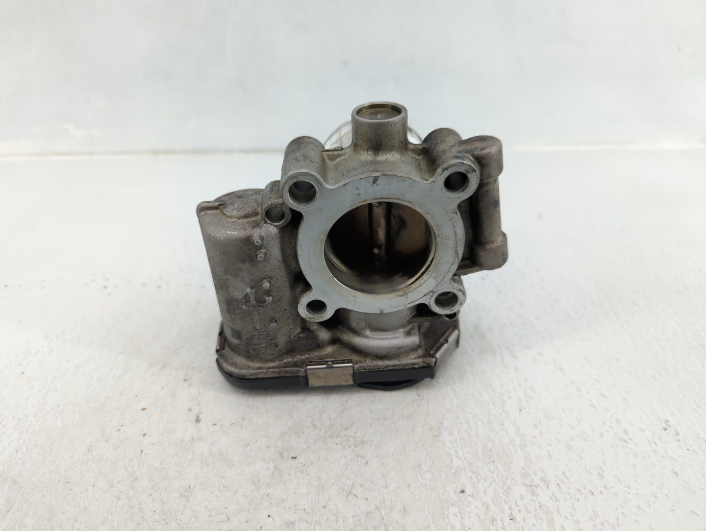 2013-2021 Buick Encore Throttle Body P/N:55581662 Fits Fits 2011 2012 2013 2014 2015 2016 2017 2018 2019 2020 2021 OEM Used 