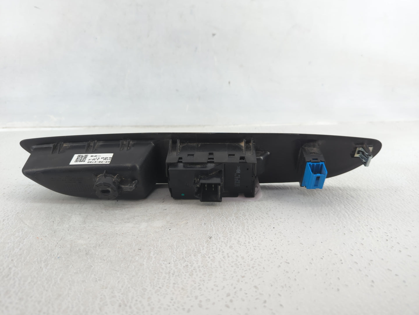 2013-2016 Buick Encore Master Power Window Switch Replacement Driver Side Left P/N:13305370 Fits Fits 2013 2014 2015 2016 OE