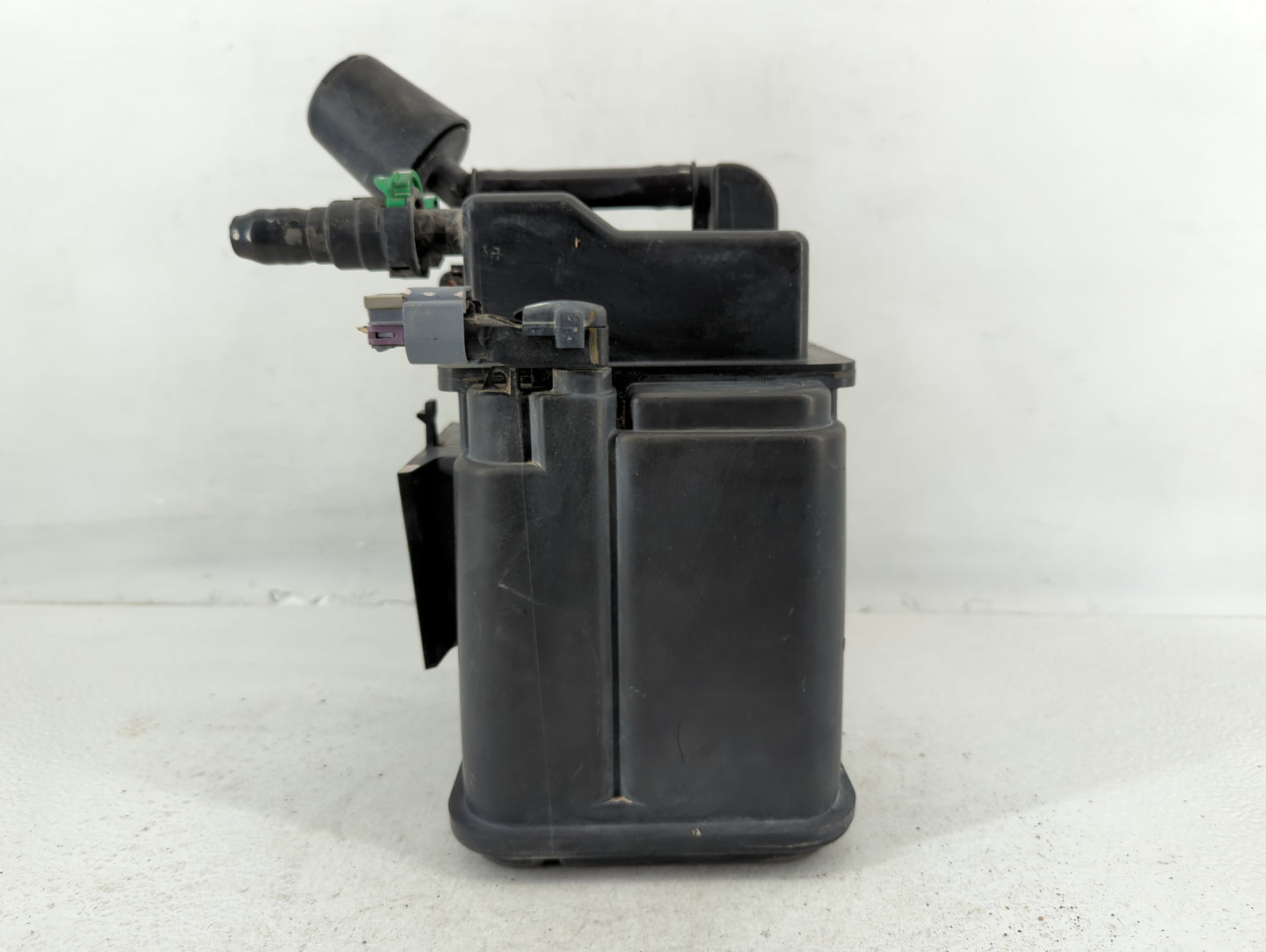 2013 Buick Encore Fuel Vapor Charcoal Canister - Oemusedautoparts1.com