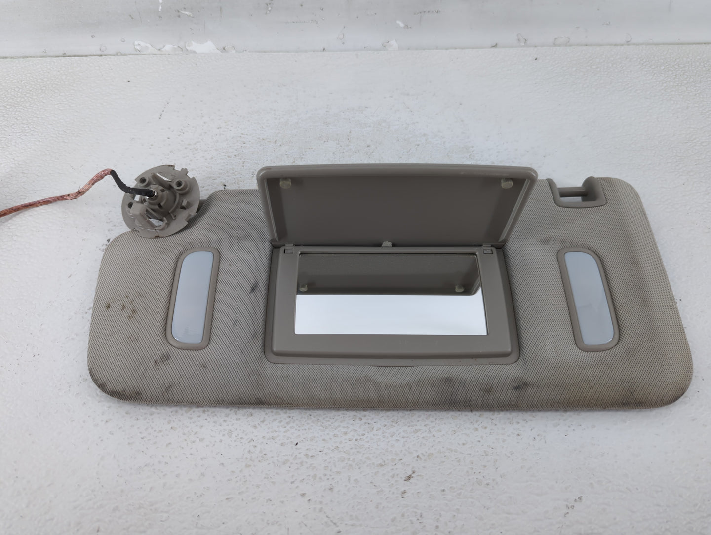 2013-2021 Buick Encore Sun Visor Shade Replacement Passenger Right Mirror Fits Fits 2013 2014 2015 2016 2017 2018 2019 2020 