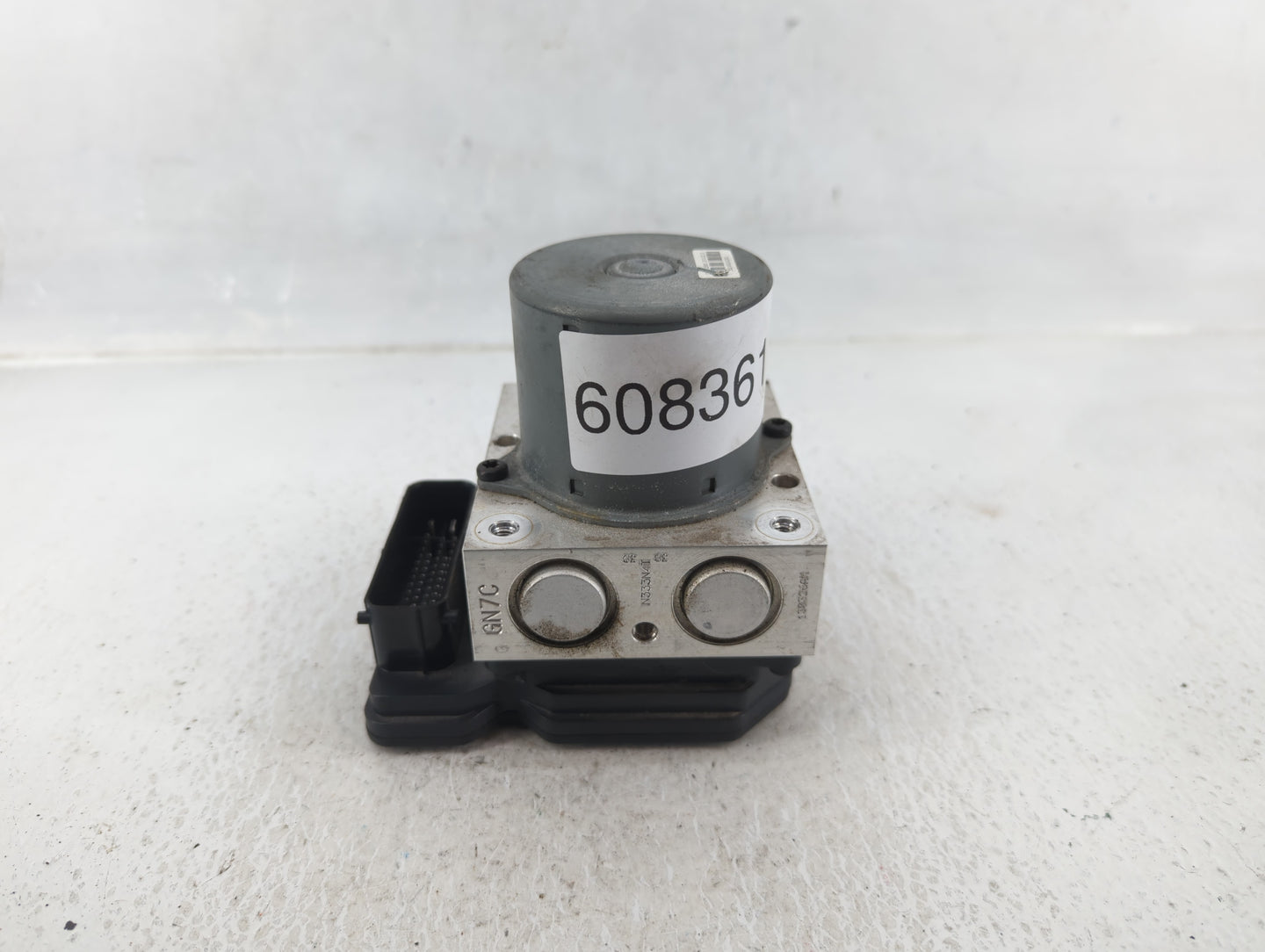 2013 Buick Encore ABS Pump Control Module Replacement P/N:95281717 Fits OEM Used Auto Parts - Oemusedautoparts1.com