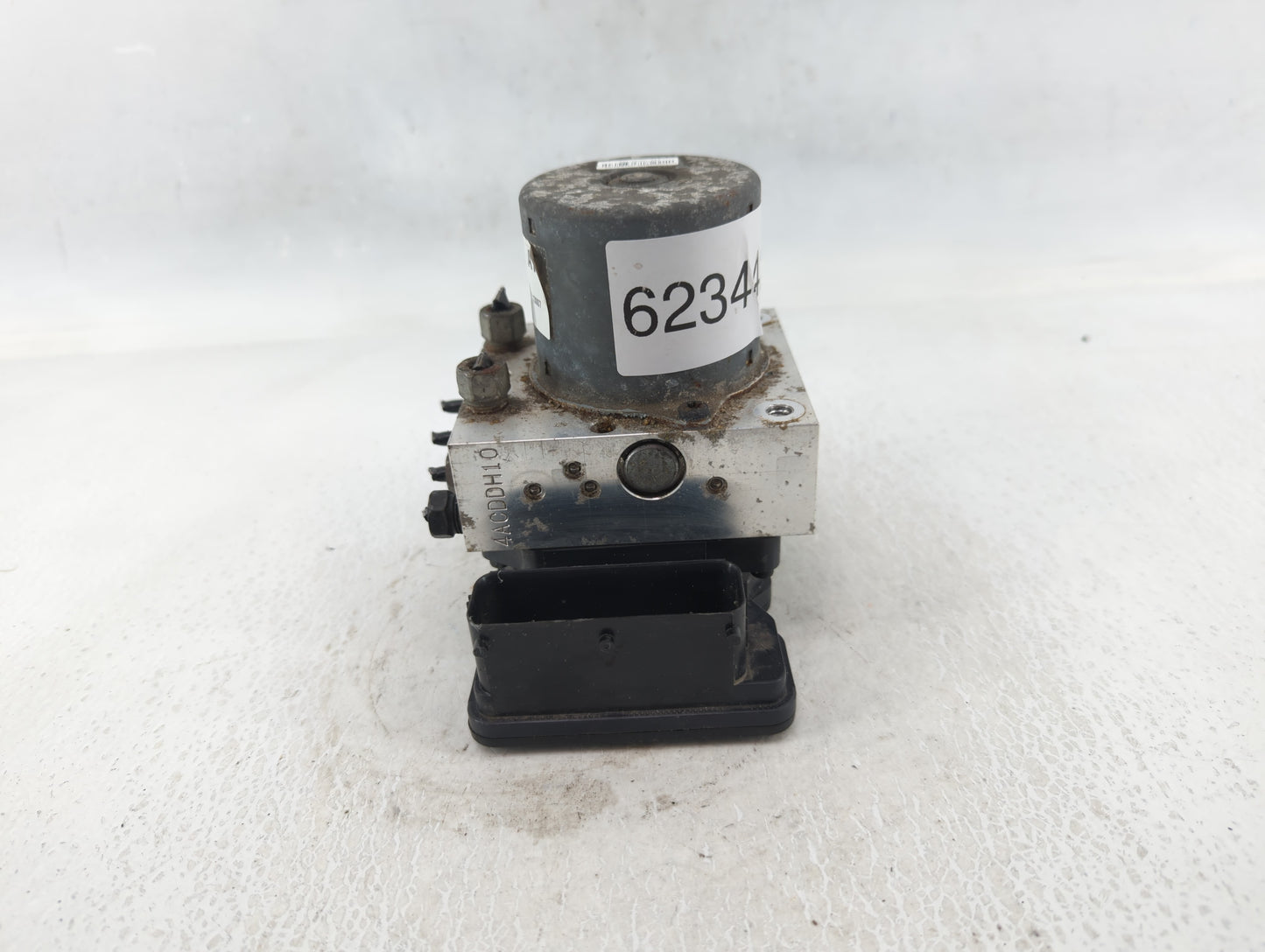 2013 Buick Encore ABS Pump Control Module Replacement P/N:95281717 GSUV ESC Fits OEM Used Auto Parts - Oemusedautoparts1.com