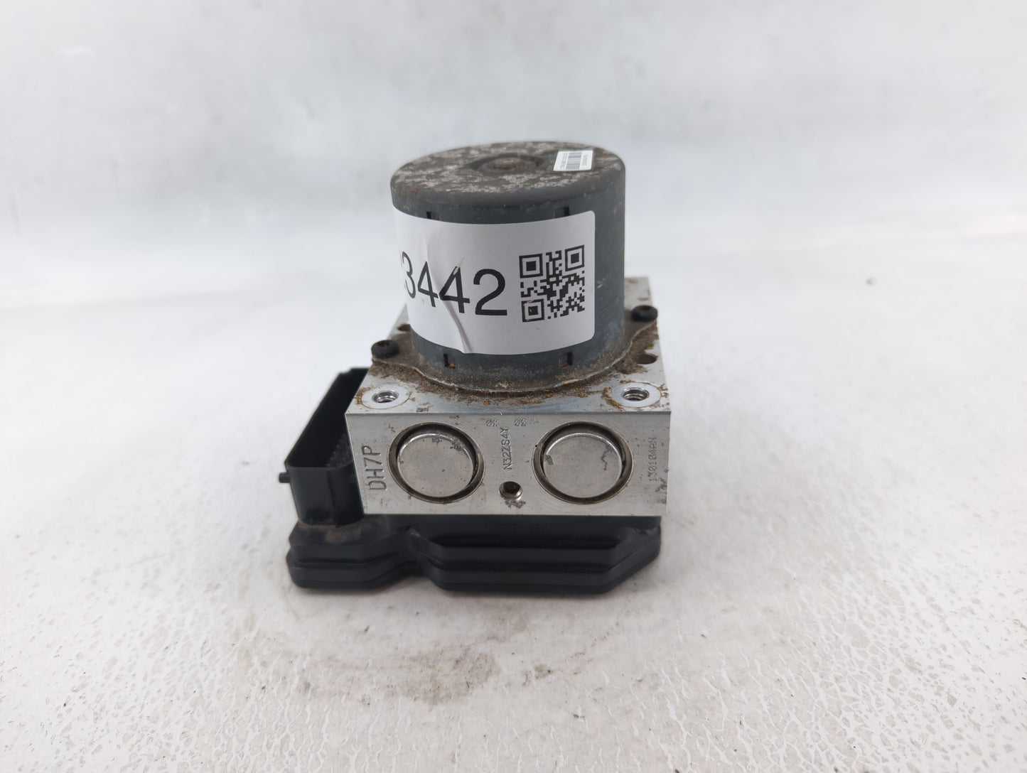 2013 Buick Encore ABS Pump Control Module Replacement P/N:95281717 GSUV ESC Fits OEM Used Auto Parts - Oemusedautoparts1.com