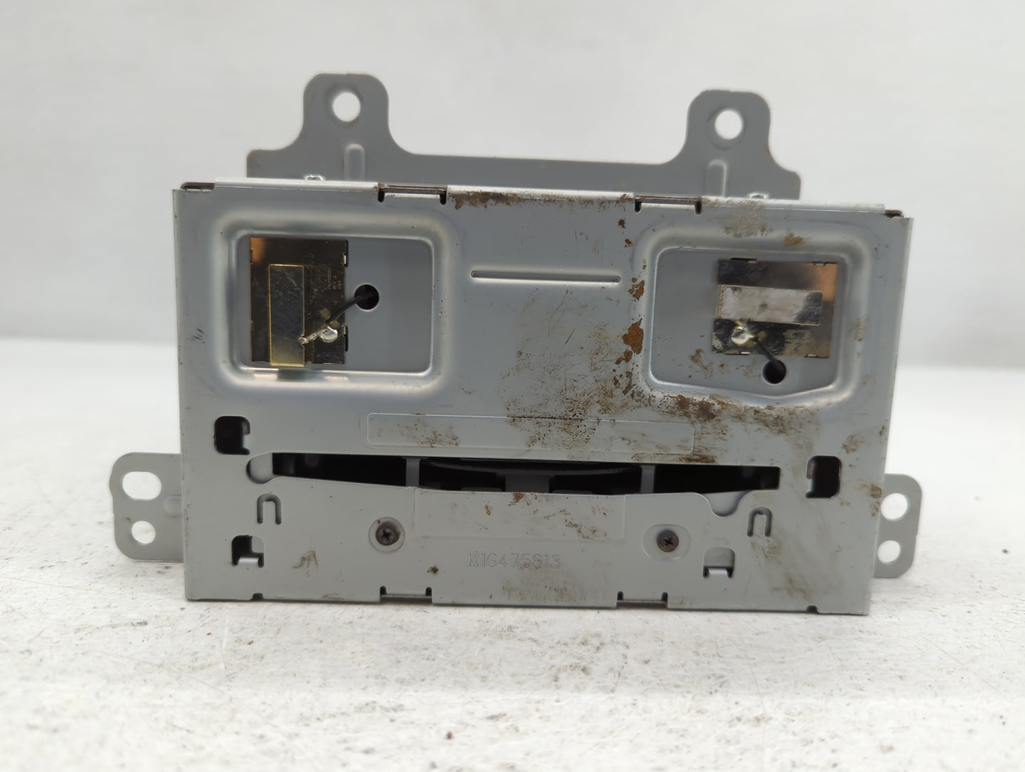 2013-2014 Buick Encore Radio AM FM Cd Player Receiver Replacement P/N:95351307 Fits Fits 2013 2014 OEM Used Auto Parts - Oem