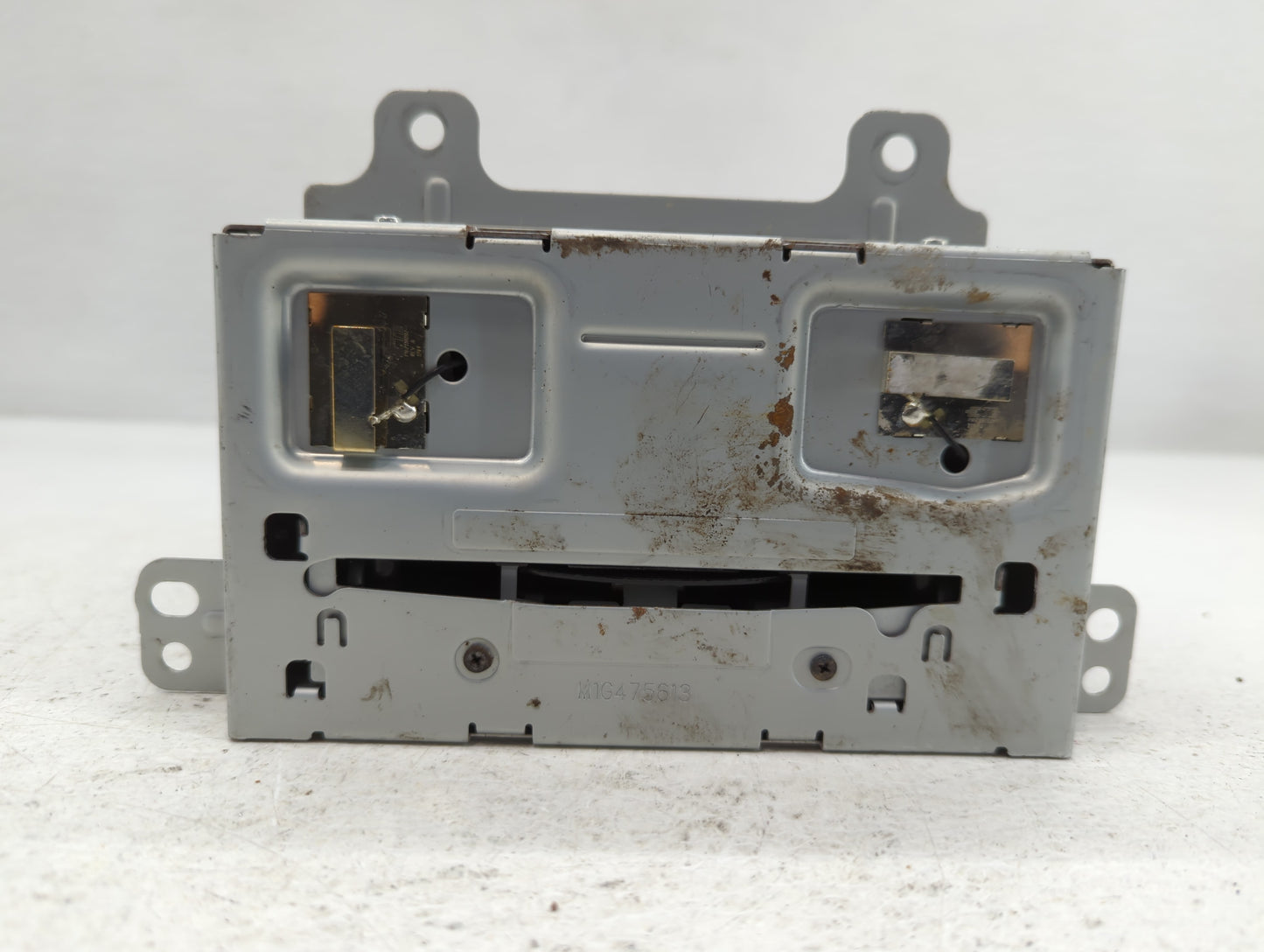 2013-2014 Buick Encore Radio AM FM Cd Player Receiver Replacement P/N:95351307 Fits Fits 2013 2014 OEM Used Auto Parts - Oem