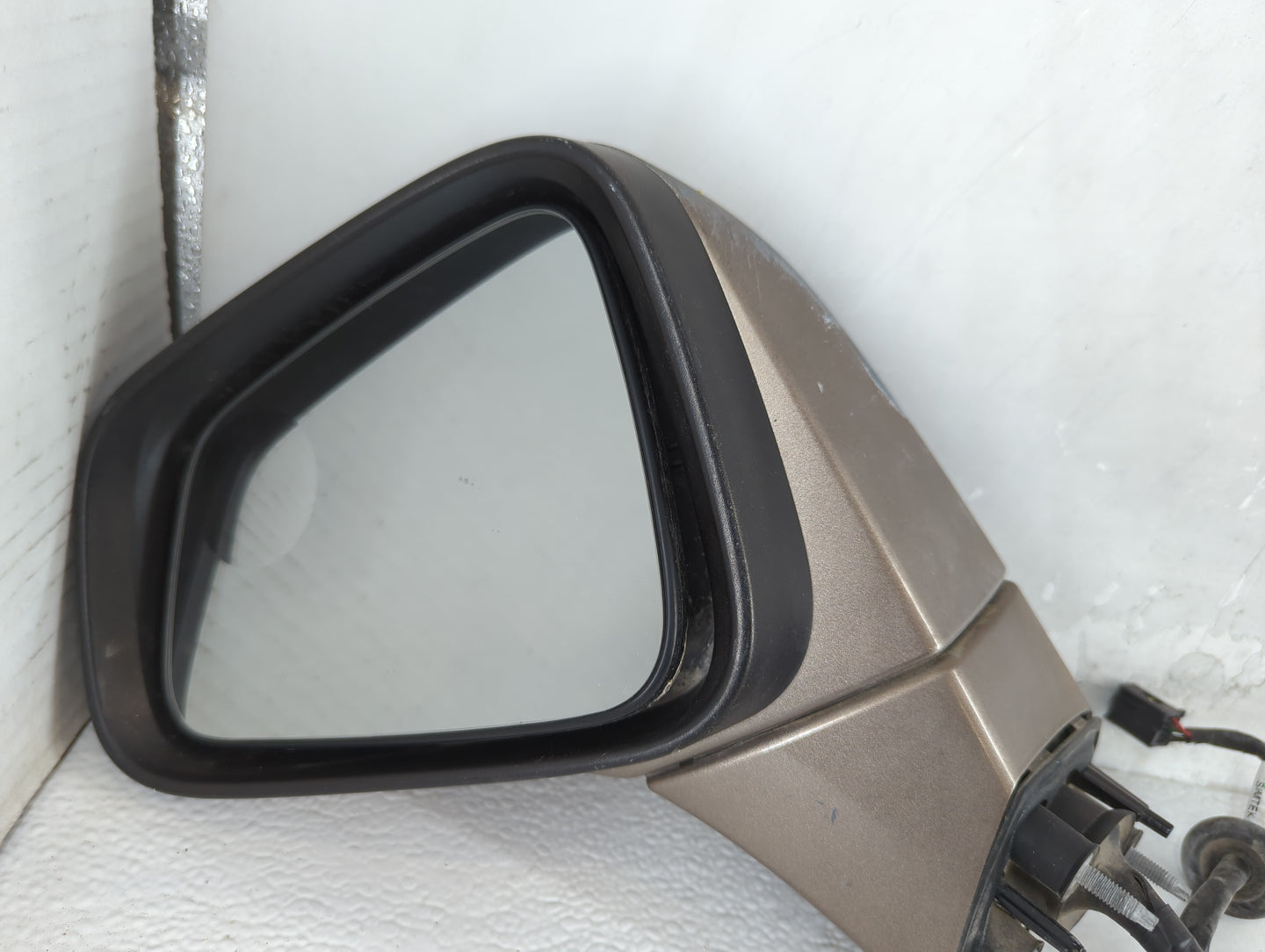 2013 Buick Encore Passenger Side View Mirror - Right Door Mirror OEM Used - Oemusedautoparts1.com