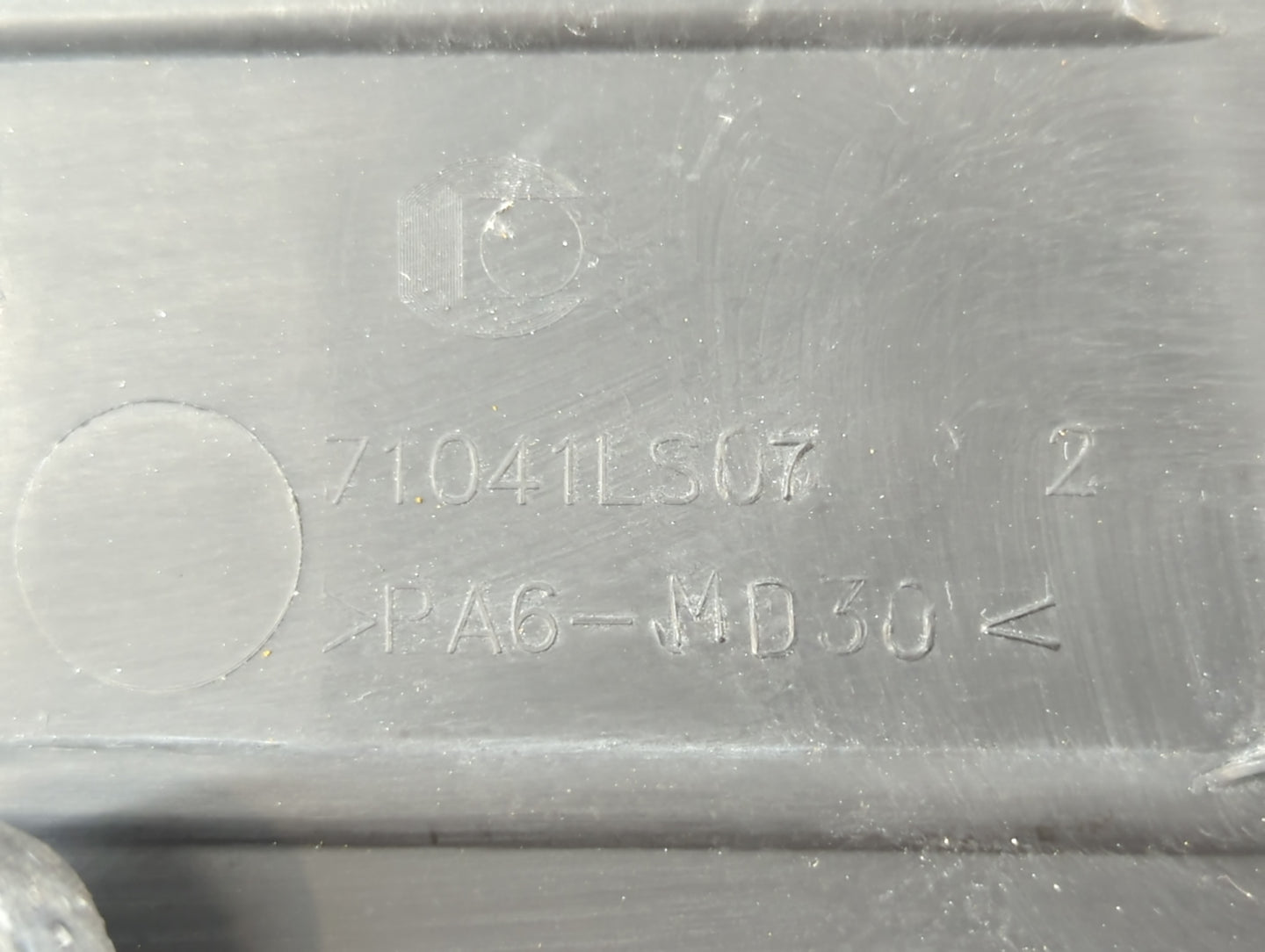 2013 Buick Encore Engine Cover - Oemusedautoparts1.com