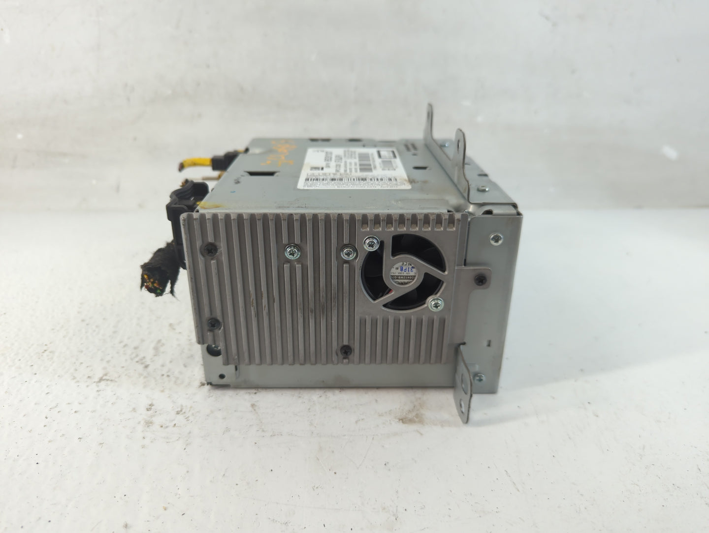 2013-2014 Buick Encore Radio AM FM Cd Player Receiver Replacement P/N:95351307 95298147 Fits Fits 2013 2014 OEM Used Auto Pa