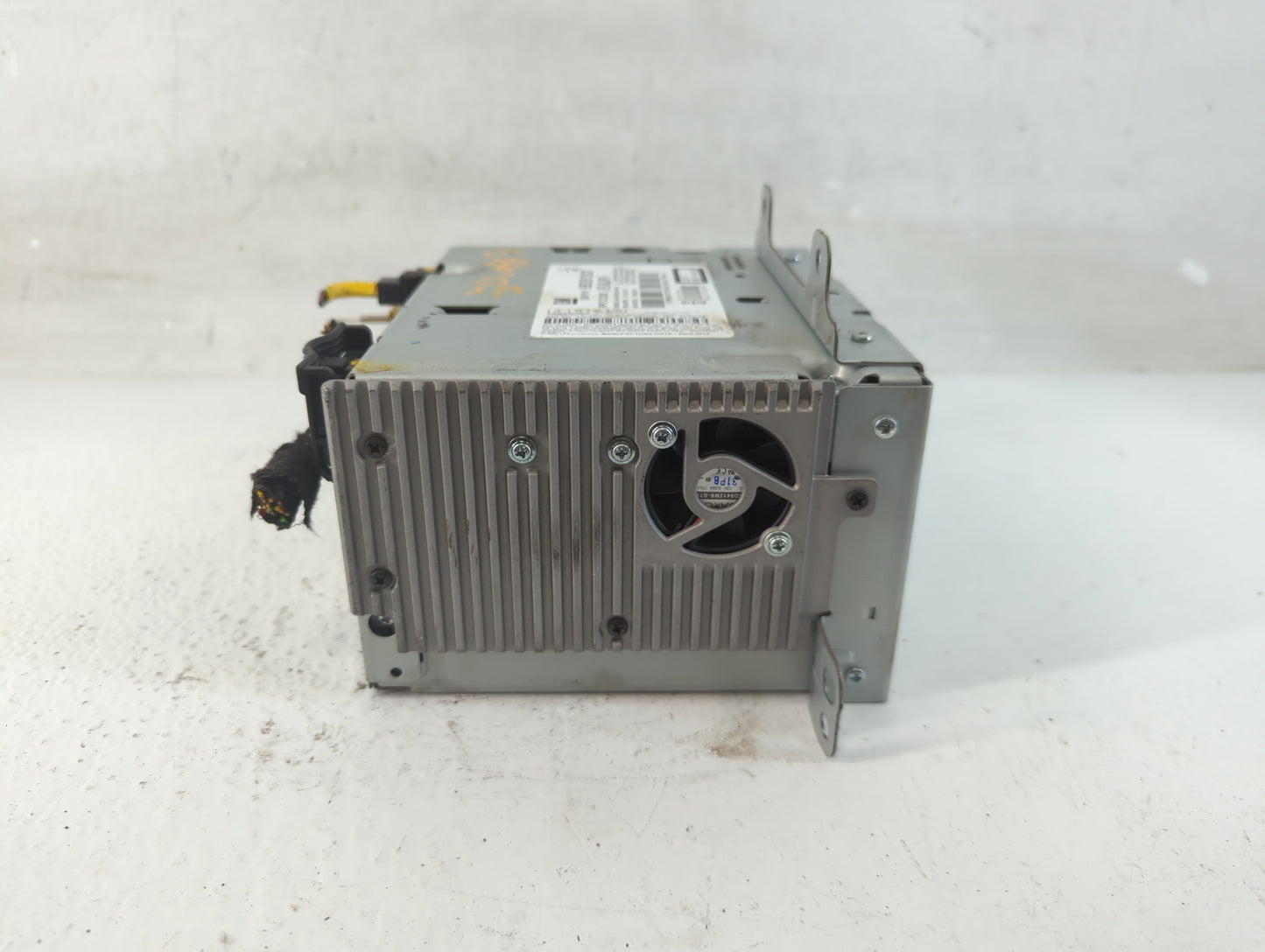 2013-2014 Buick Encore Radio AM FM Cd Player Receiver Replacement P/N:95351307 95298147 Fits Fits 2013 2014 OEM Used Auto Pa