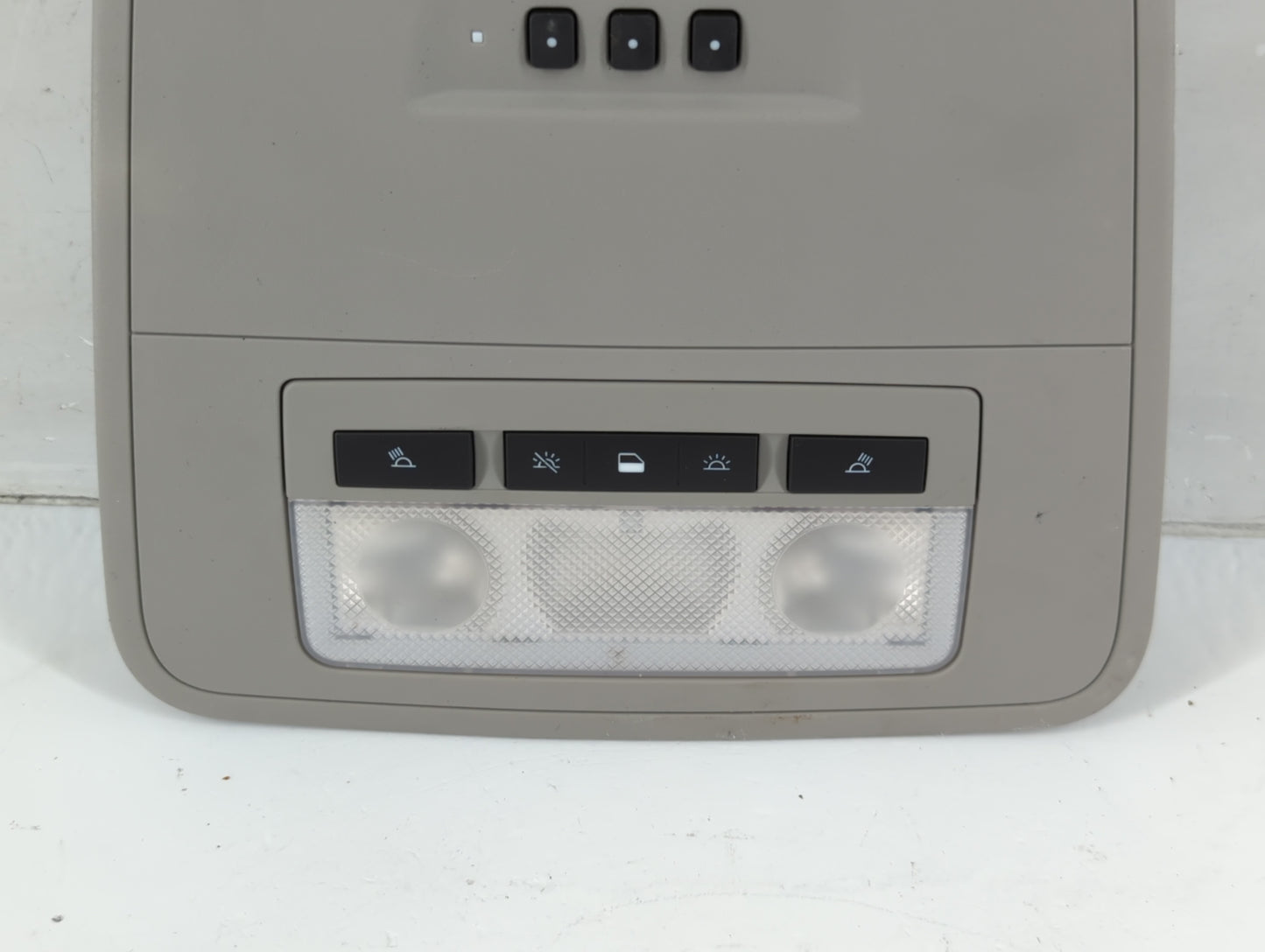 2013 Buick Lacross Overhead Roof Console - Oemusedautoparts1.com