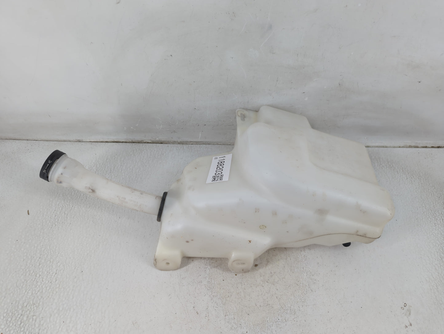 2010-2016 Buick Lacrosse Windshield Washer Fluid Reservoir Bottle Oem - Oemusedautoparts1.com