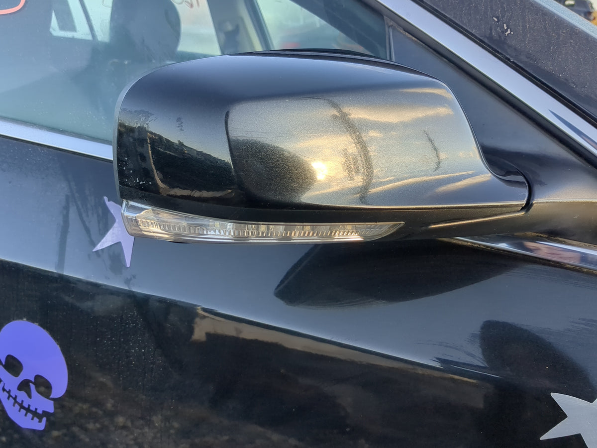 2013 Buick Lacrosse Passenger Side View Mirror - Right Door Mirror OEM Used - Oemusedautoparts1.com