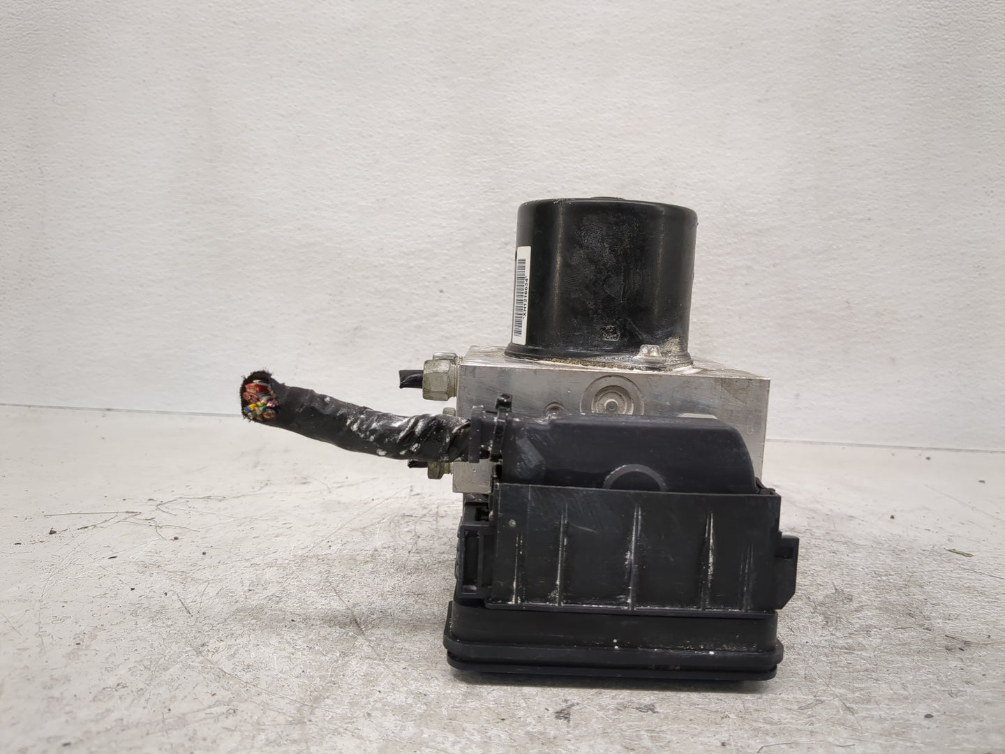 2012-2013 Buick Lacrosse ABS Pump Control Module Replacement Fits Fits 2012 2013 2014 2015 2016 OEM Used Auto Parts - Oemuse