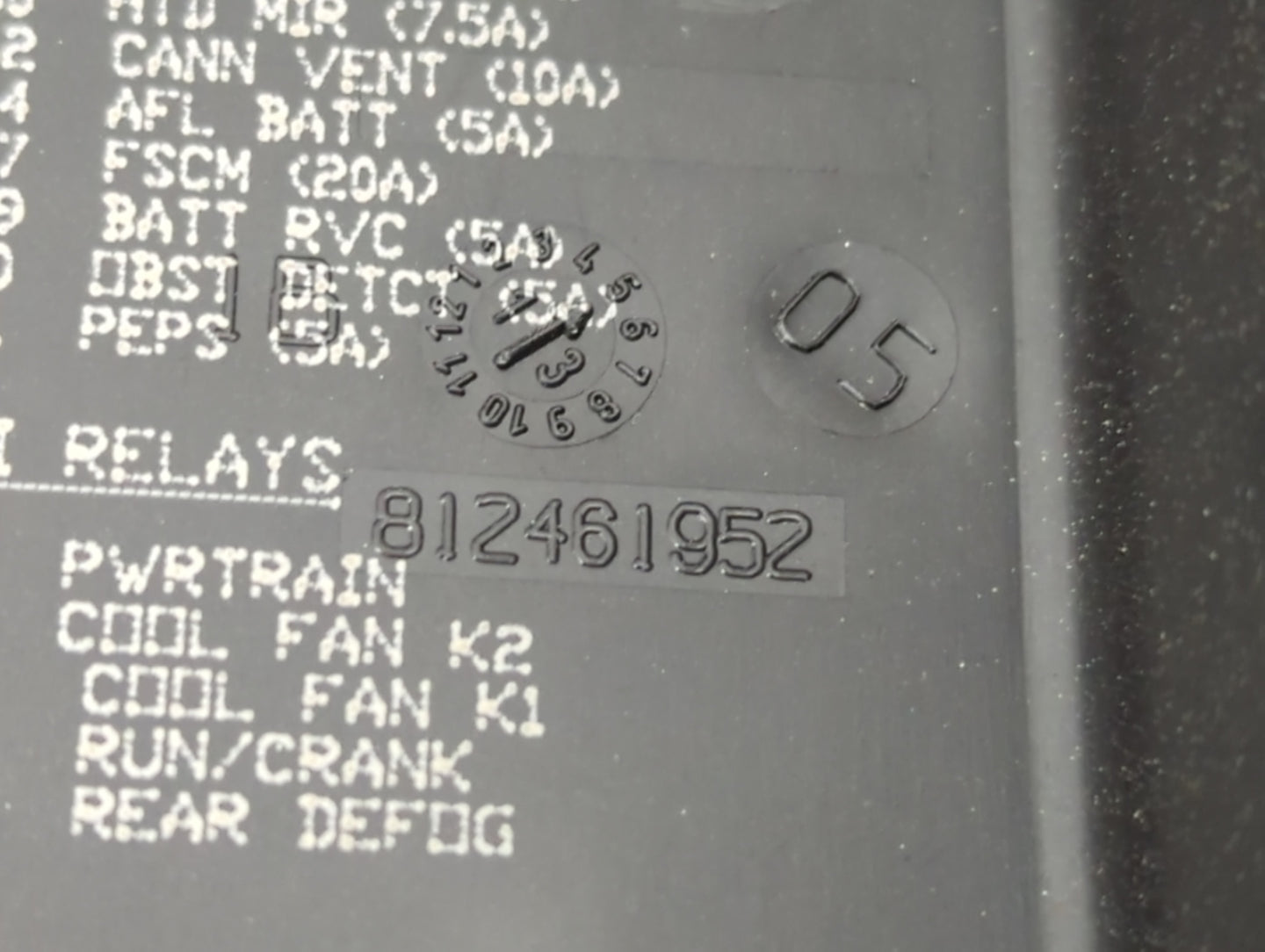 2013 Buick Lacrosse Fusebox Fuse Box Panel Relay Module P/N:812461952 Fits OEM Used Auto Parts - Oemusedautoparts1.com